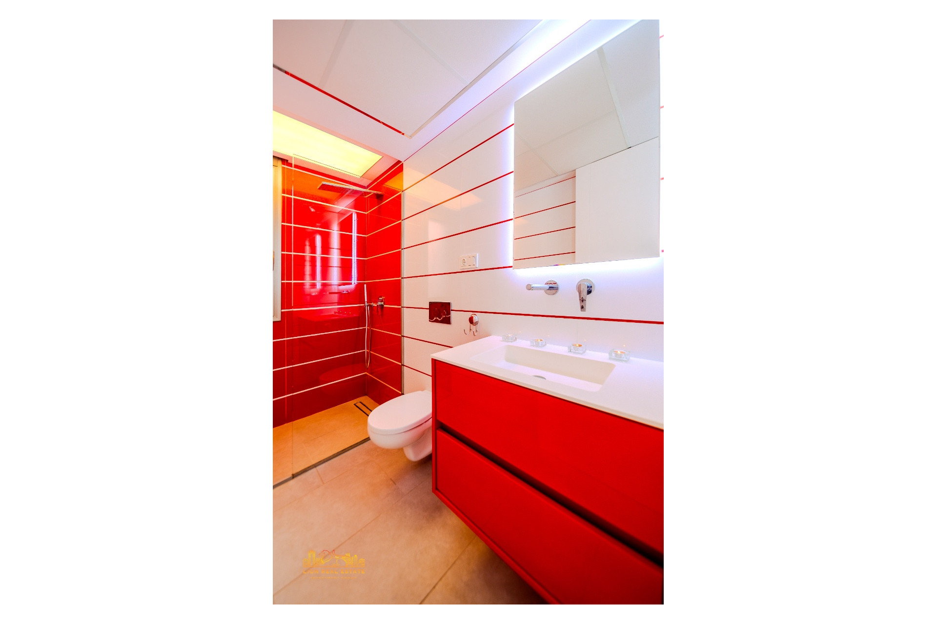 Herverkoop - Villa -
Orihuela Costa - Villamartín