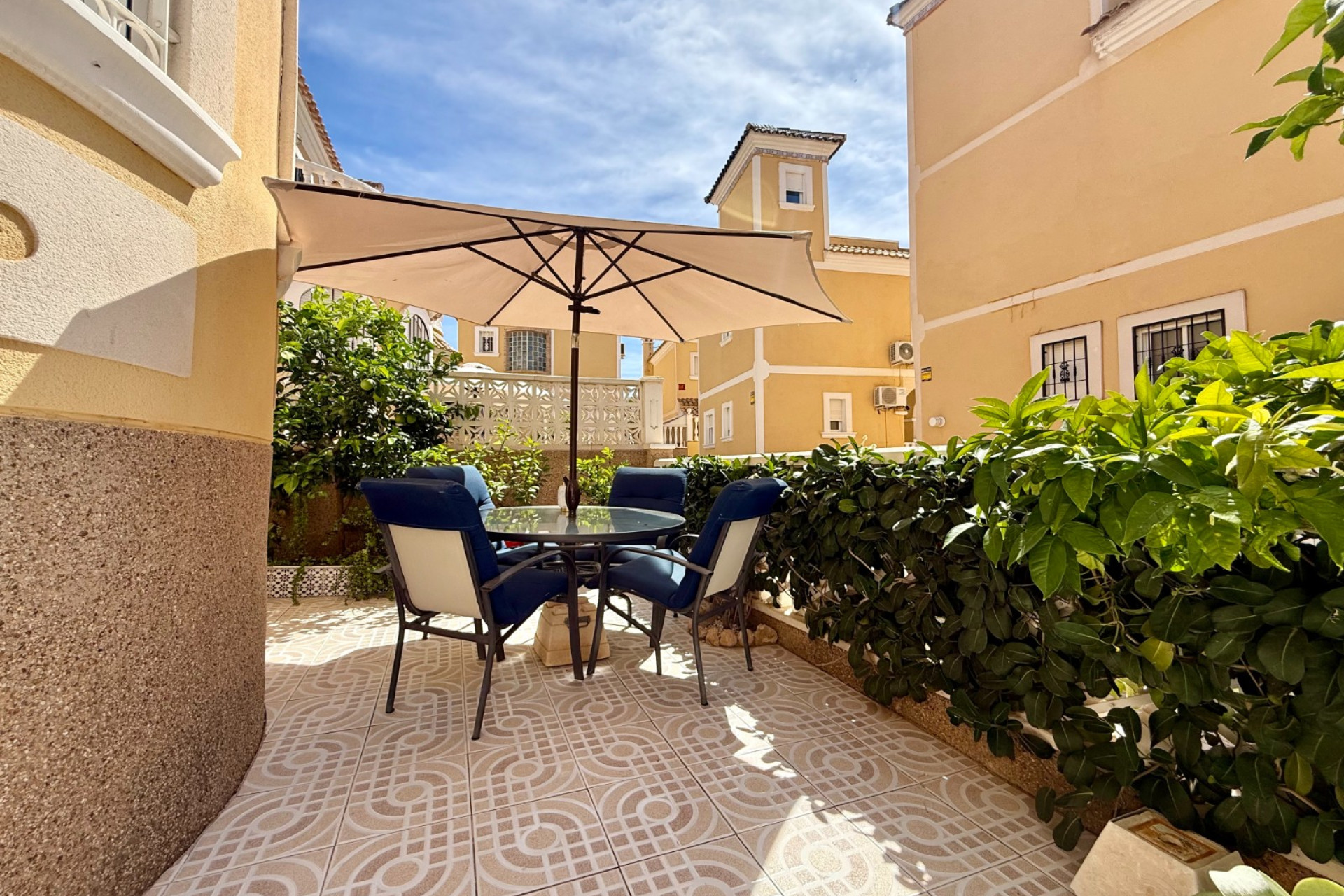 Herverkoop - Villa -
Orihuela Costa - Villamartín