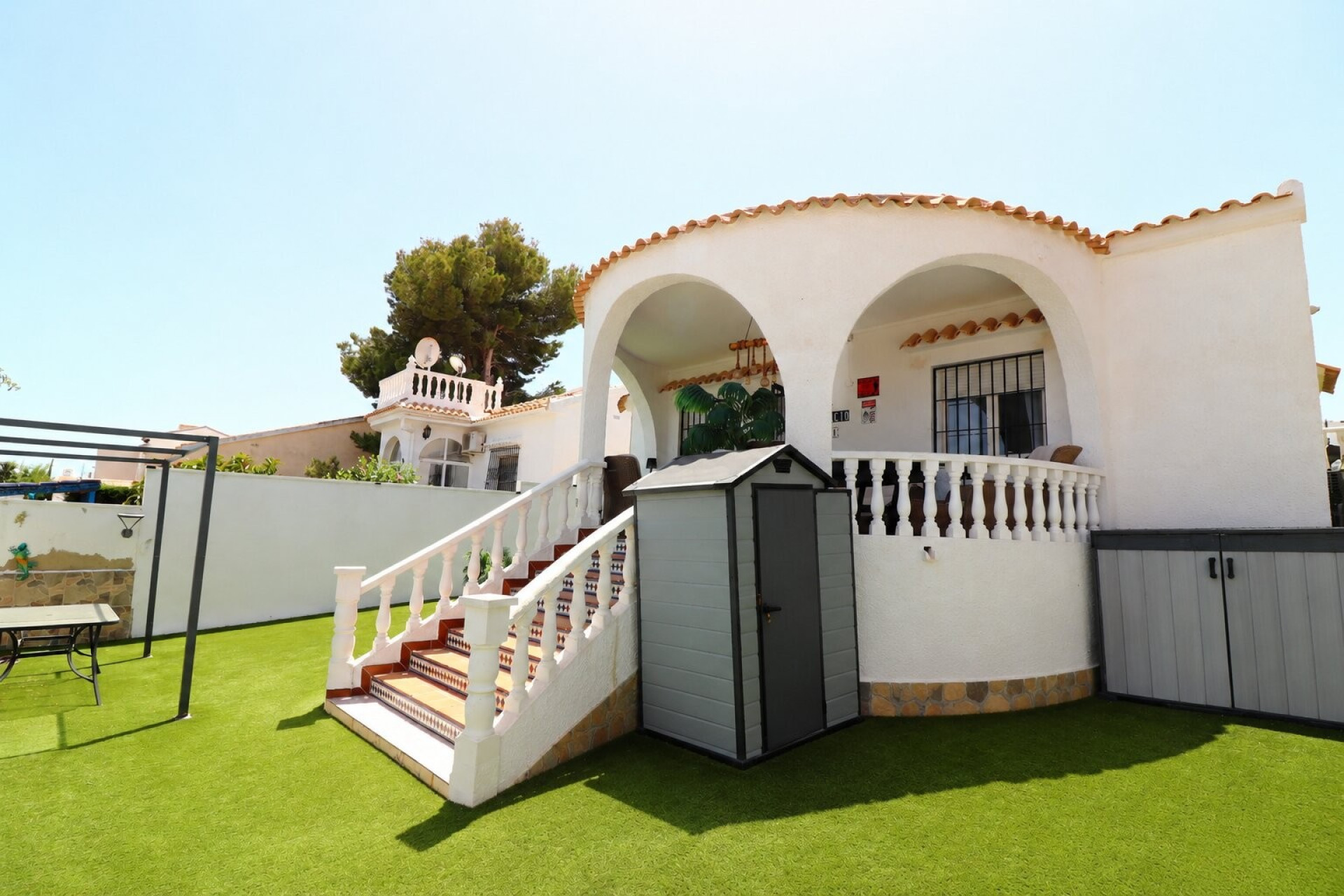 Herverkoop - Villa -
Orihuela Costa - Villamartin