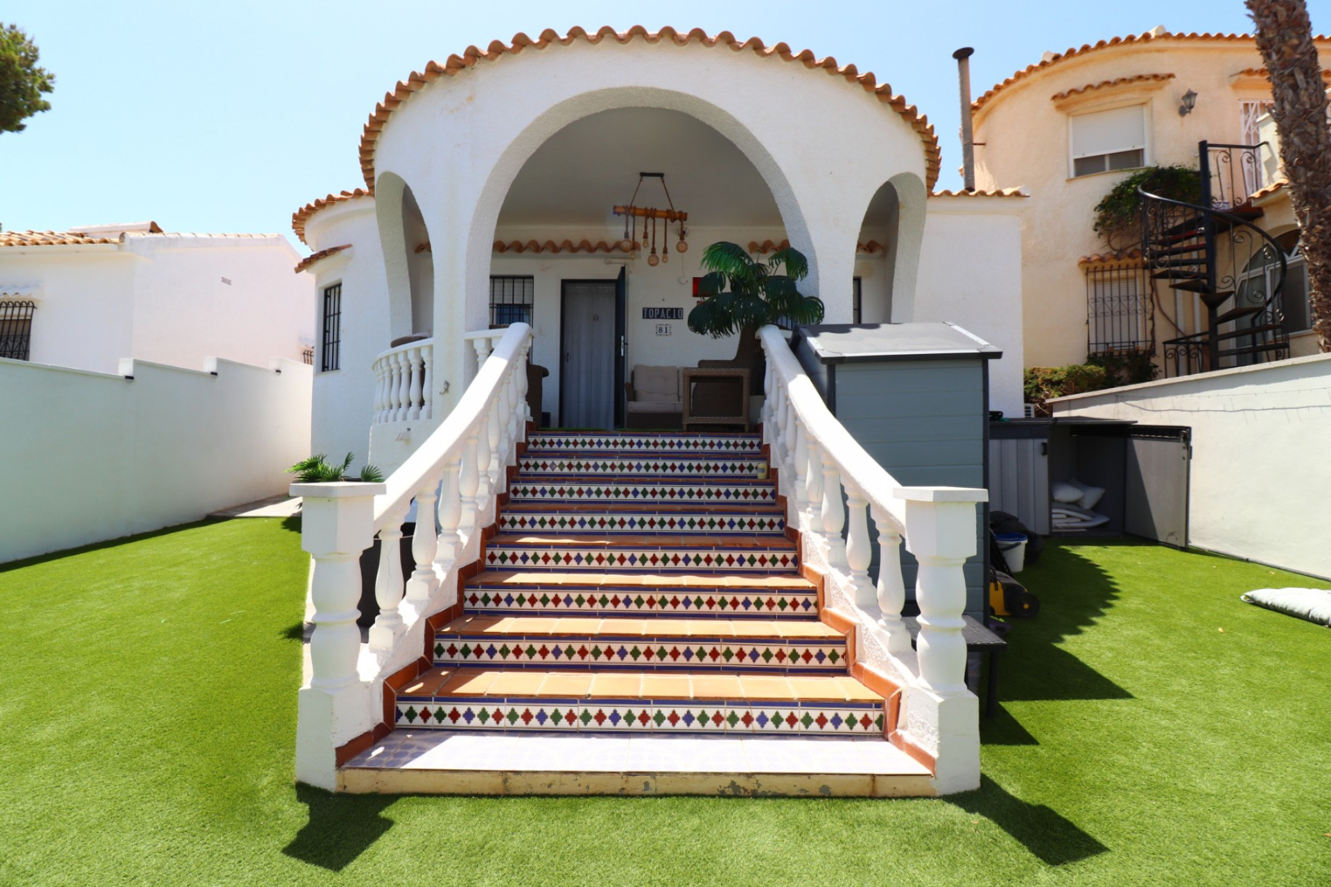 Herverkoop - Villa -
Orihuela Costa - Villamartin