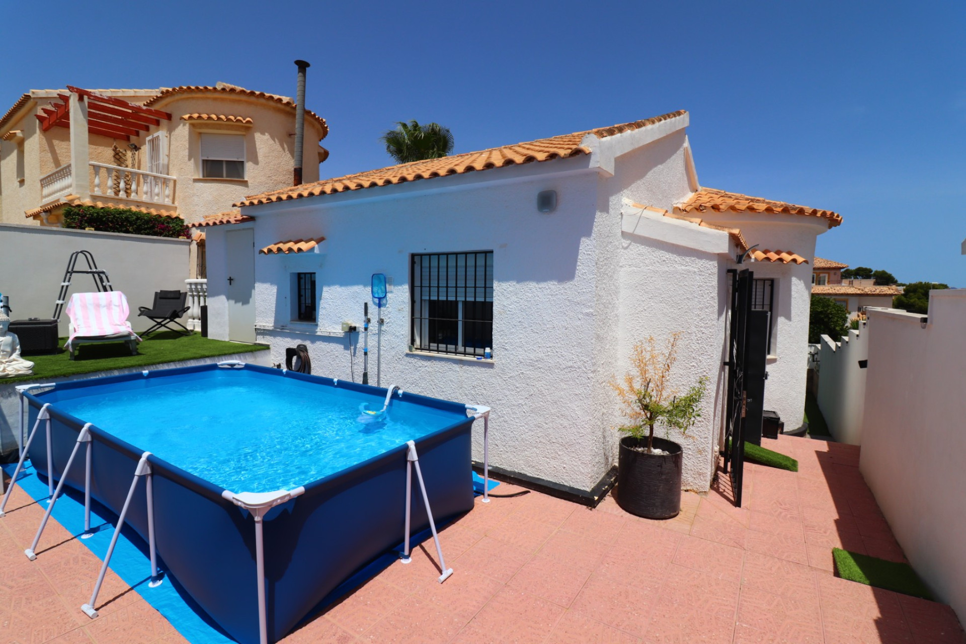 Herverkoop - Villa -
Orihuela Costa - Villamartin