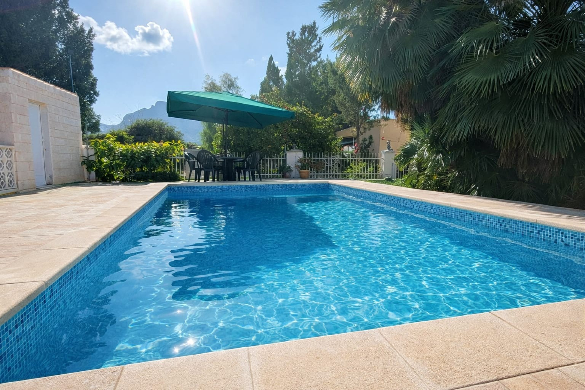Herverkoop - Villa -
Orihuela