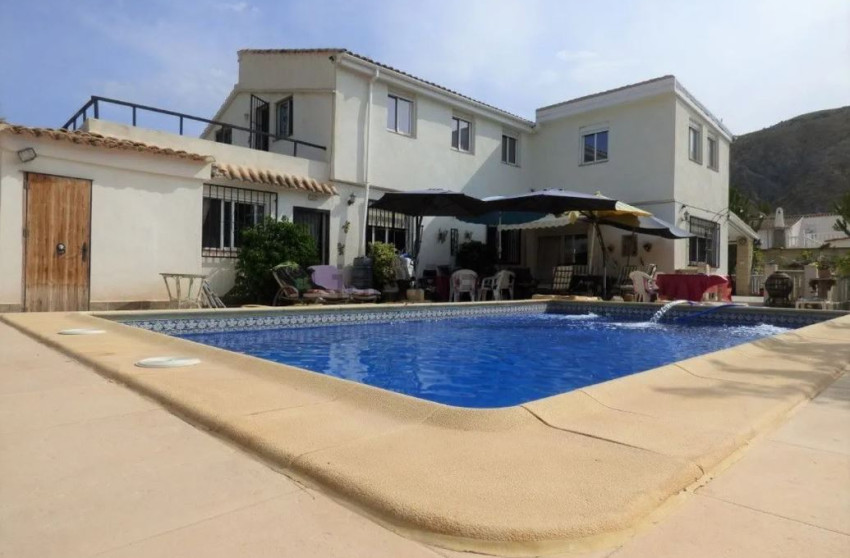 Herverkoop - Villa -
Orxeta - Costa Blanca
