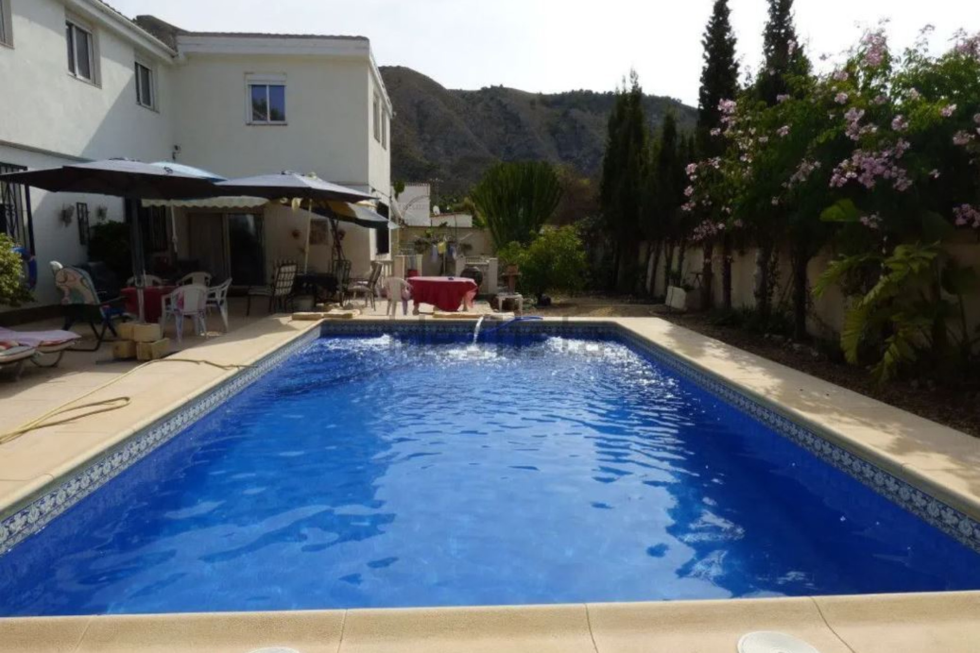 Herverkoop - Villa -
Orxeta - Costa Blanca