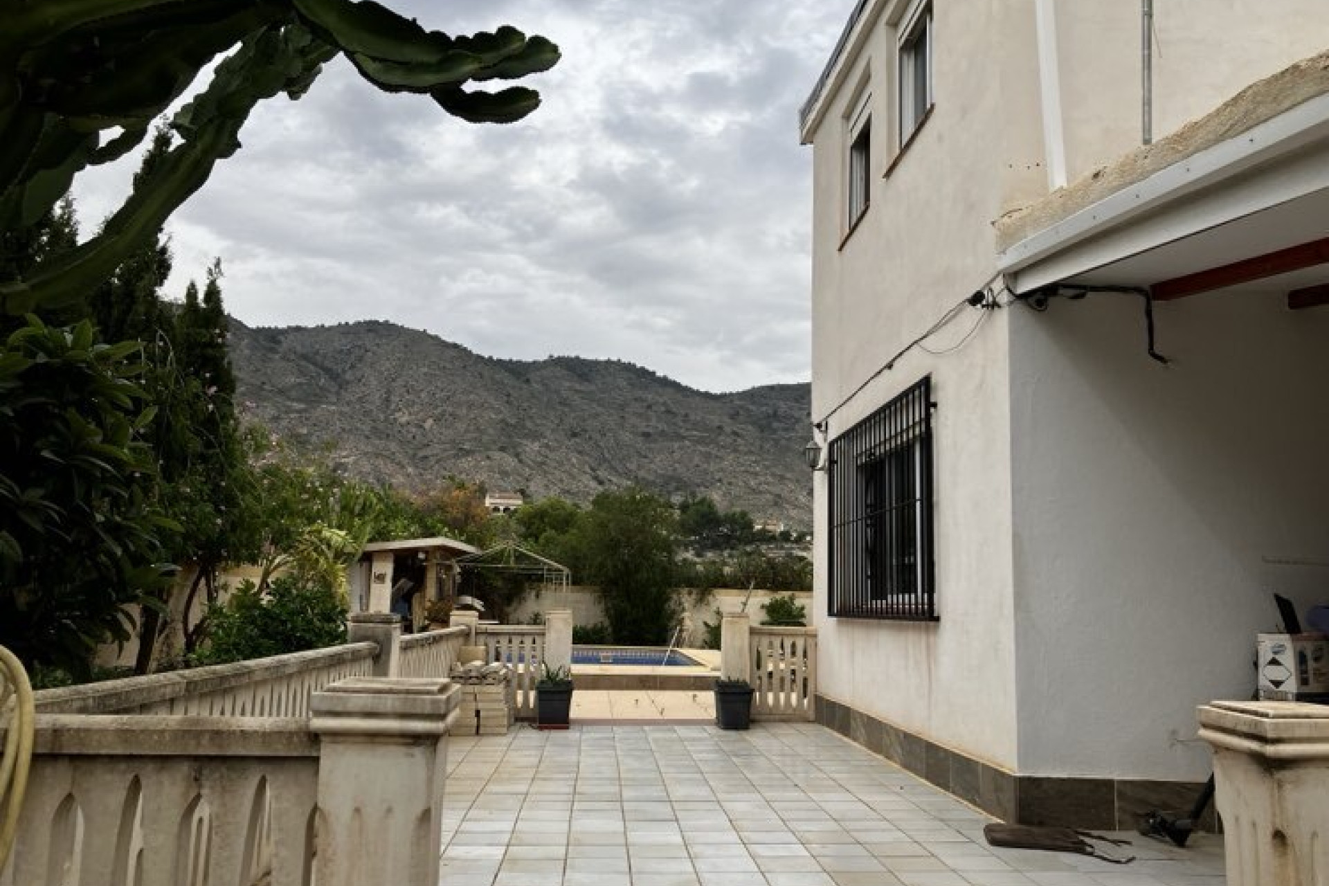 Herverkoop - Villa -
Orxeta - Costa Blanca