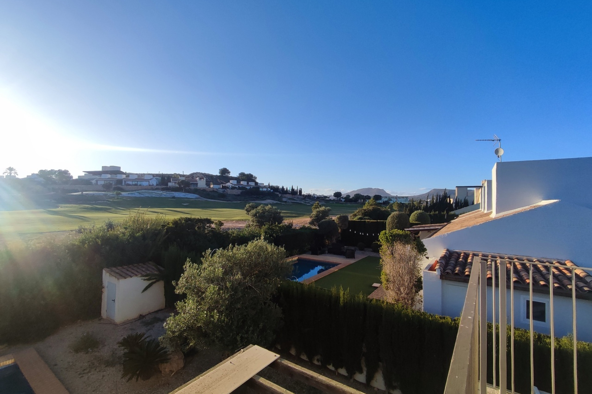 Herverkoop - Villa -
Peraleja Golf - Inland