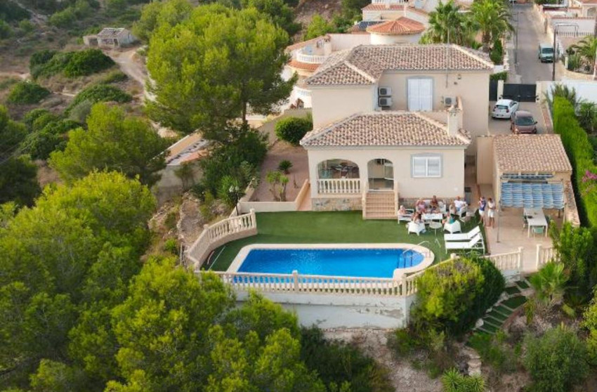 Herverkoop - Villa -
Pinar de Campoverde - Inland