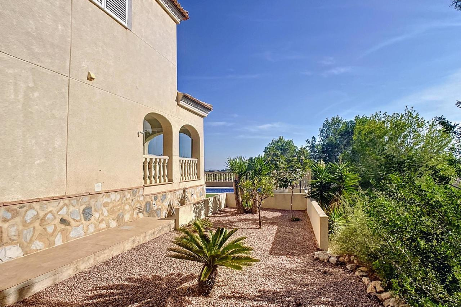 Herverkoop - Villa -
Pinar de Campoverde - Inland