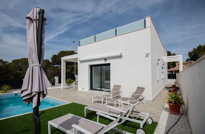 Herverkoop - Villa -
Pinar de Campoverde - LOS ROMEROS
