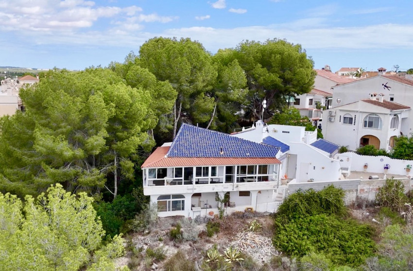 Herverkoop - Villa -
Pinar de Campoverde
