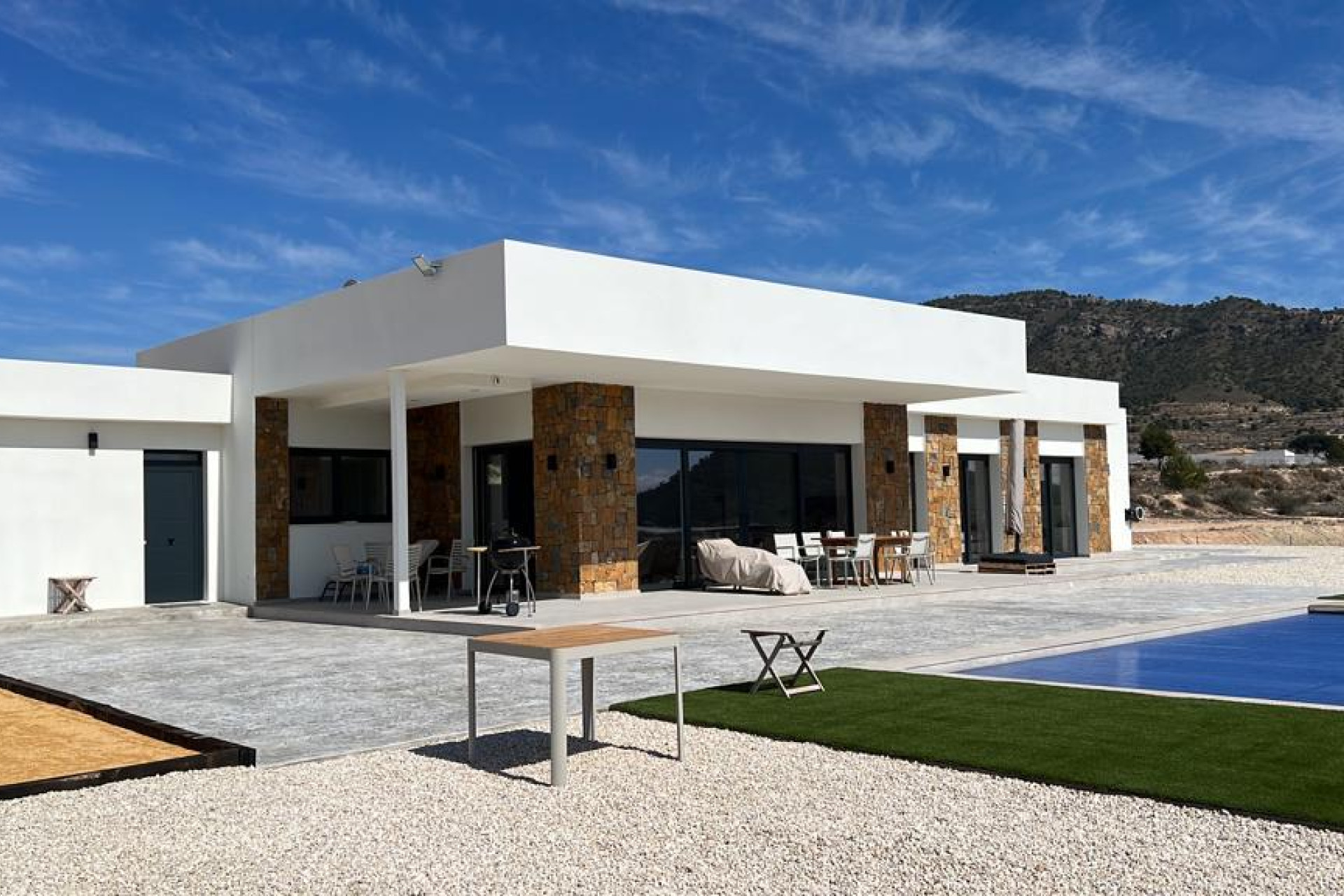 Herverkoop - Villa -
Pinoso - Inland