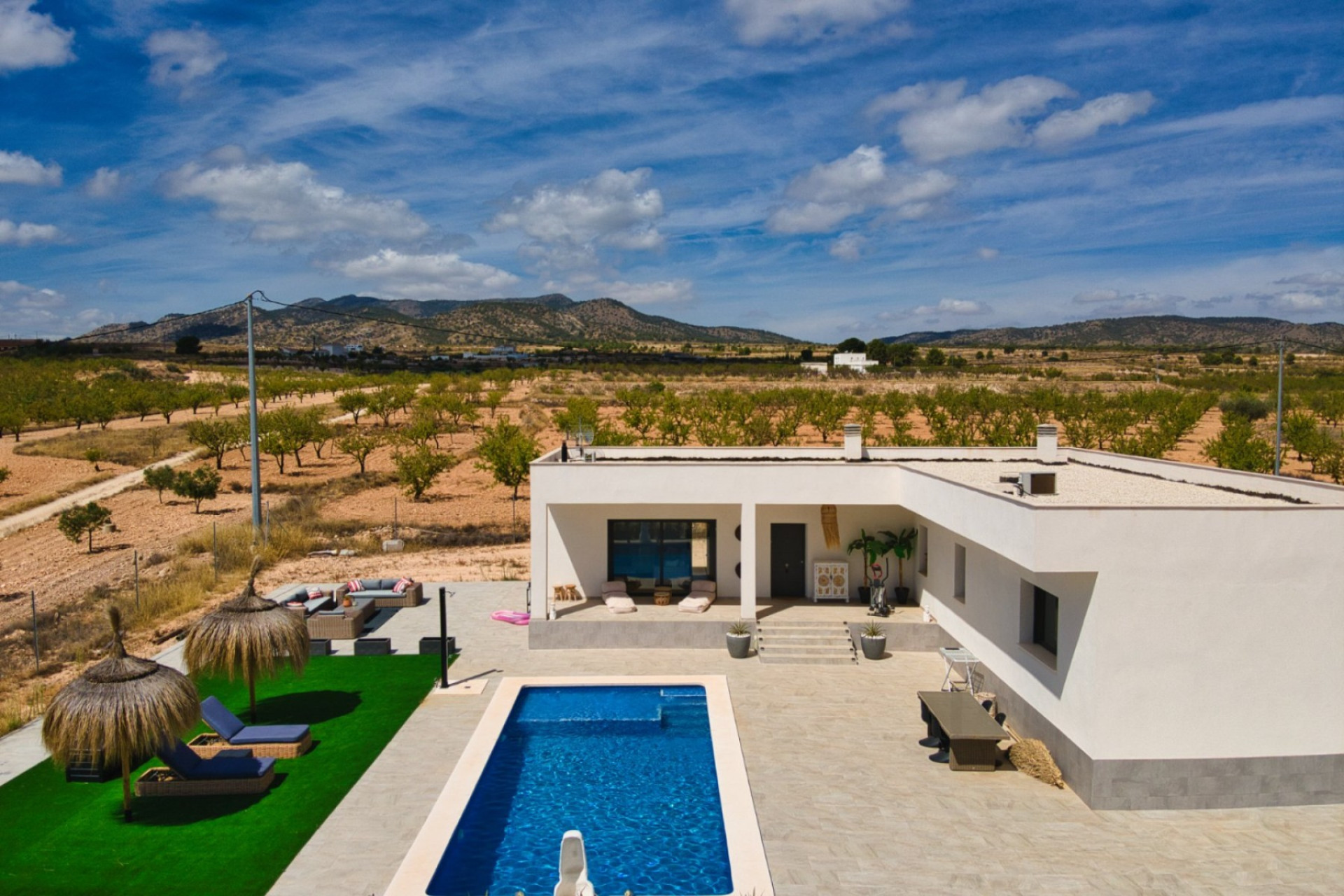 Herverkoop - Villa -
Pinoso - Inland