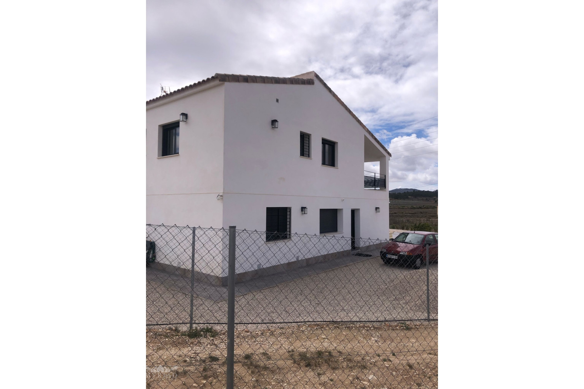 Herverkoop - Villa -
Pinoso - Pinoso Alicante