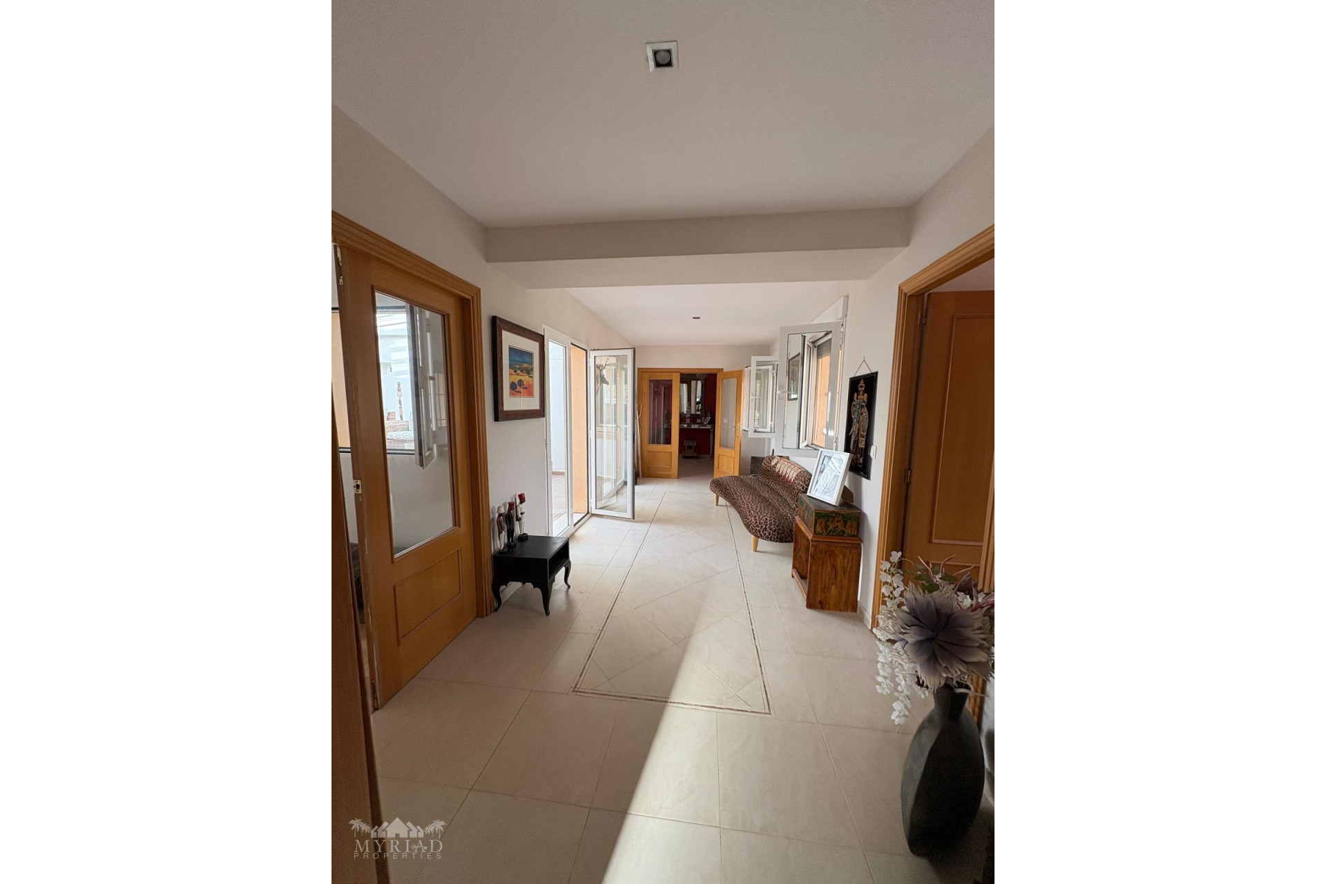 Herverkoop - Villa -
Pinoso - Pinoso Alicante