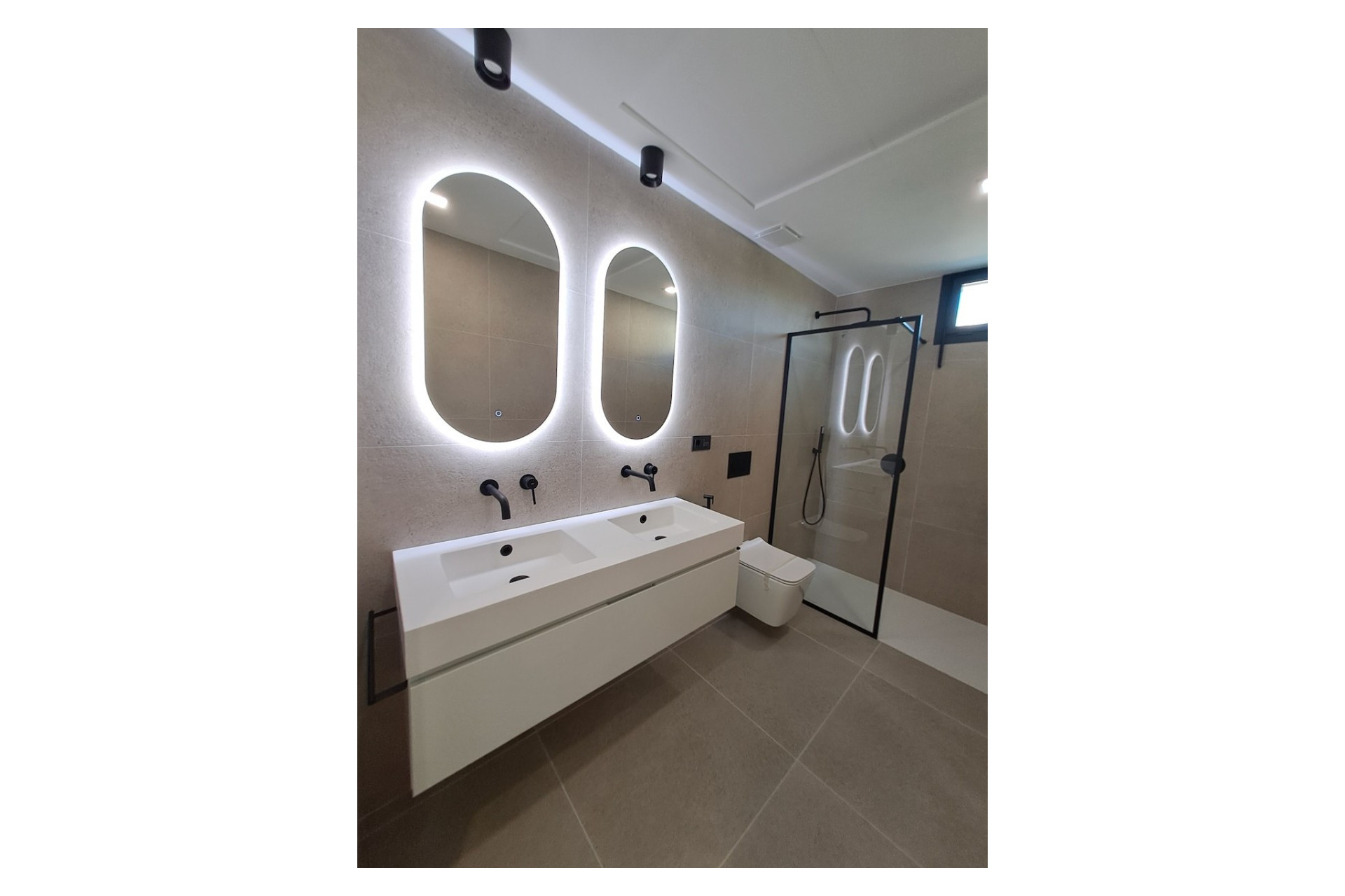 Herverkoop - Villa -
Polop - Urbanizaciones