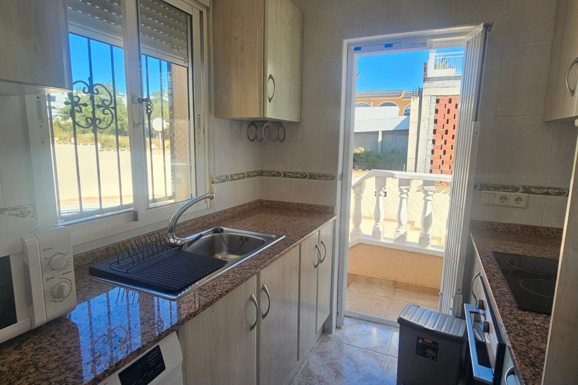 Herverkoop - Villa -
Rojales - Benimar