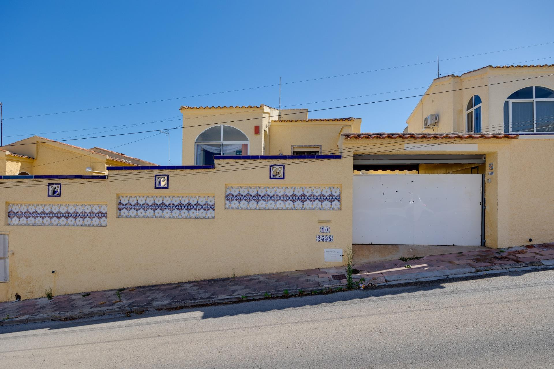 Herverkoop - Villa -
San Fulgencio - La Marina