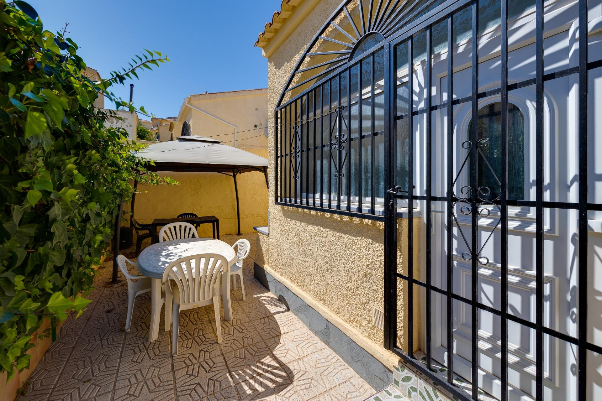 Herverkoop - Villa -
San Fulgencio - La Marina
