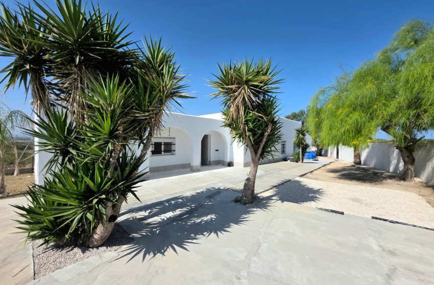 Herverkoop - Villa -
San Fulgencio - La Marina
