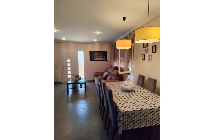 Herverkoop - Villa -
San Fulgencio - La Marina