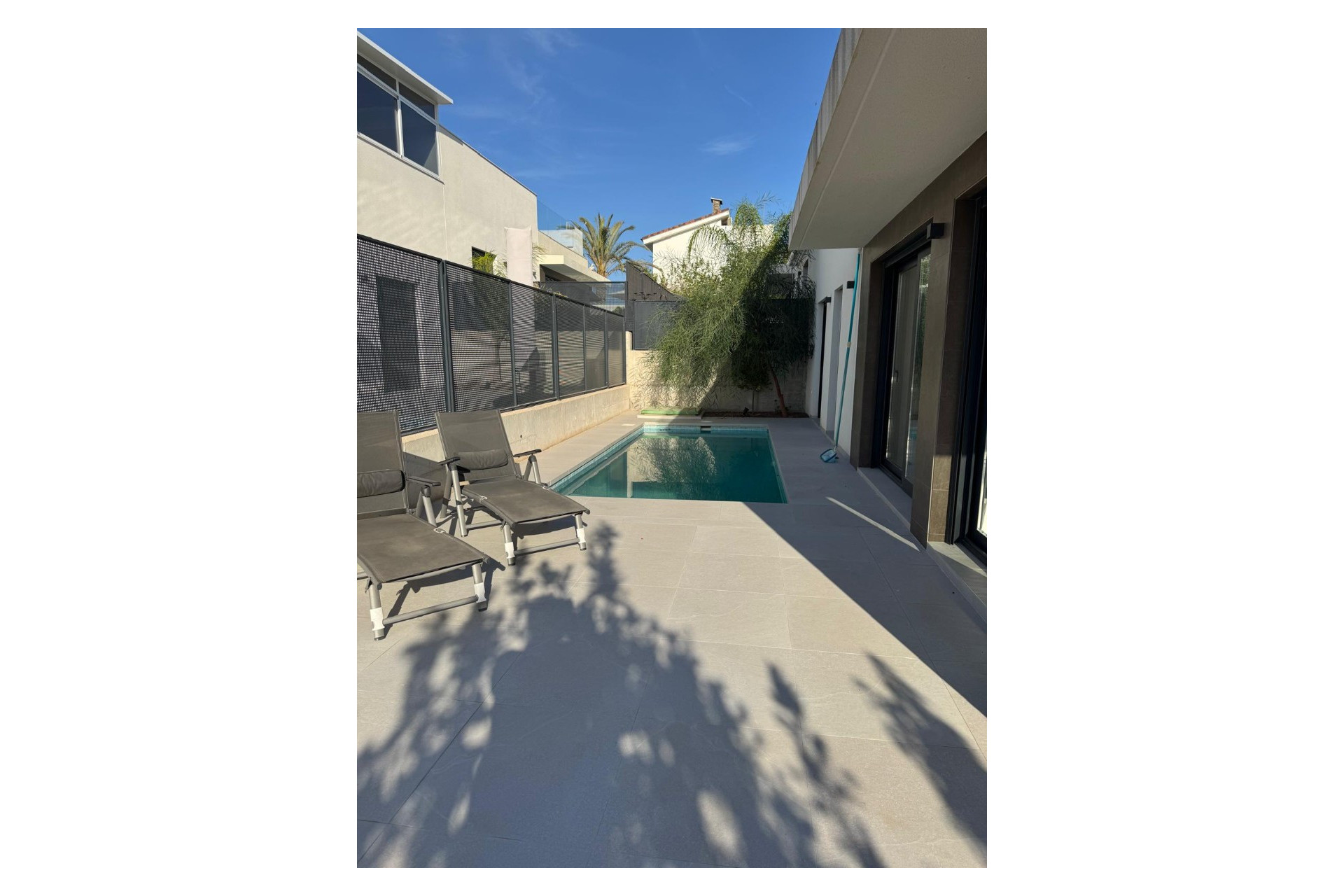 Herverkoop - Villa -
San Fulgencio