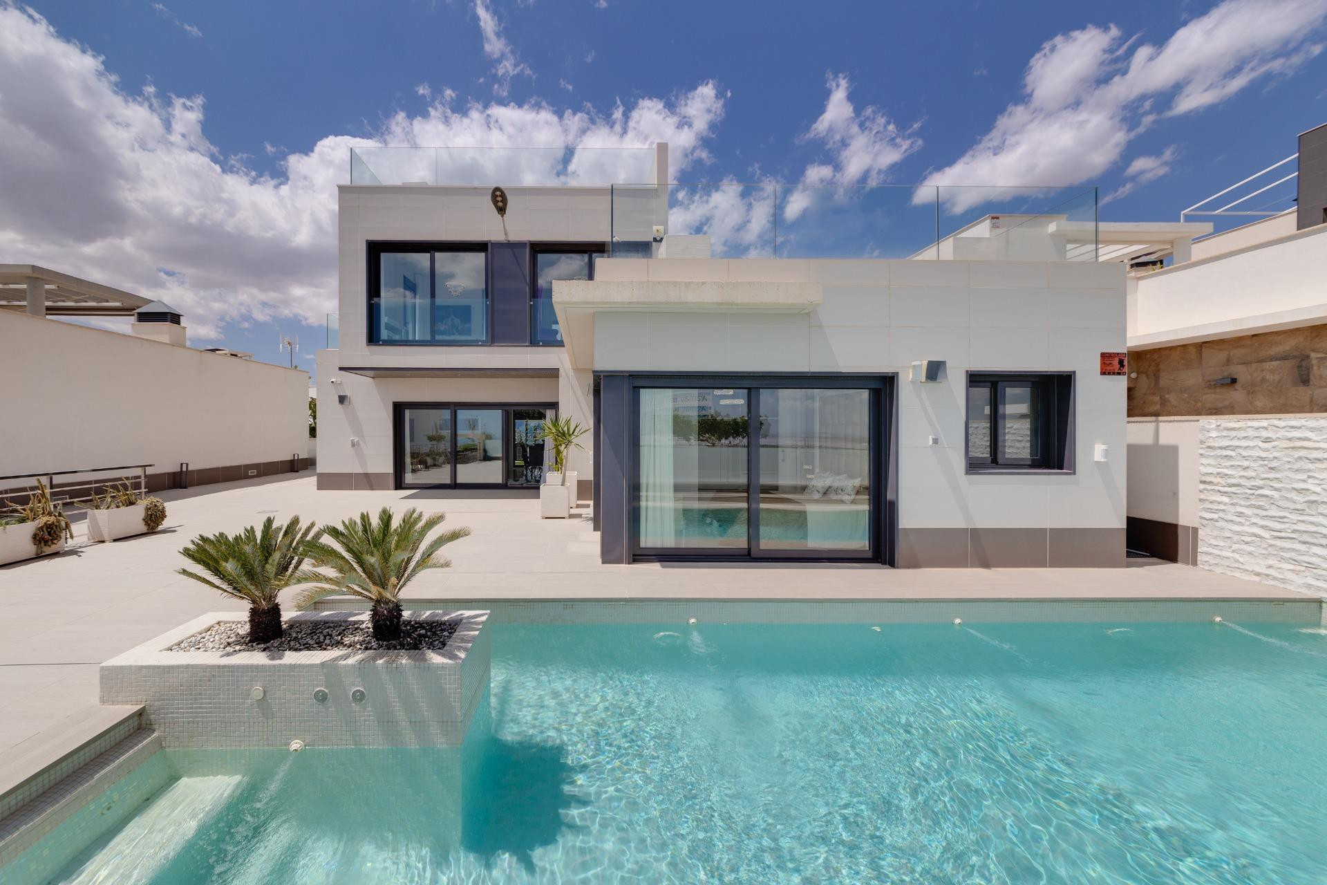 Herverkoop - Villa -
San Miguel de Salinas - Cerro Del Sol