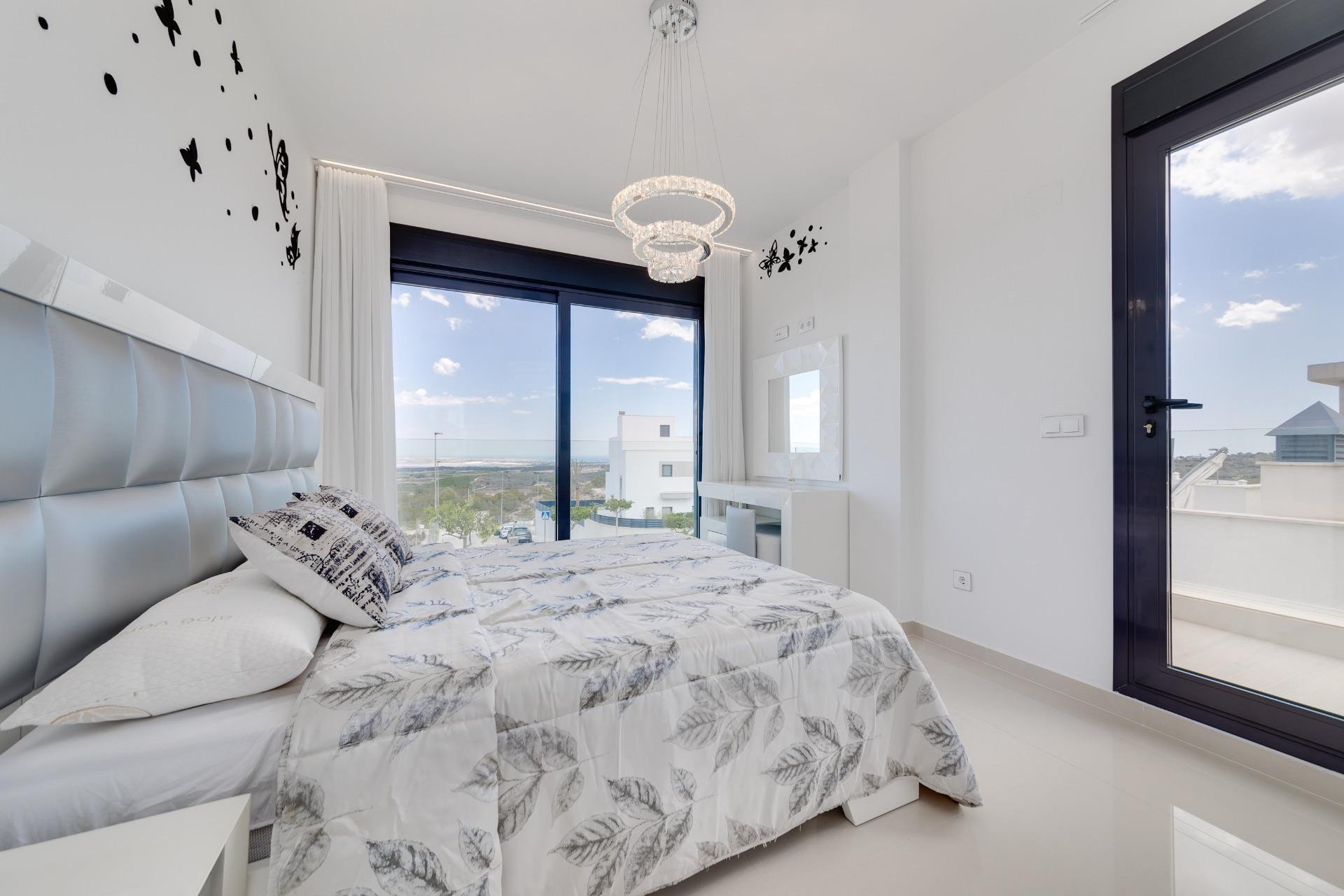 Herverkoop - Villa -
San Miguel de Salinas - Cerro Del Sol