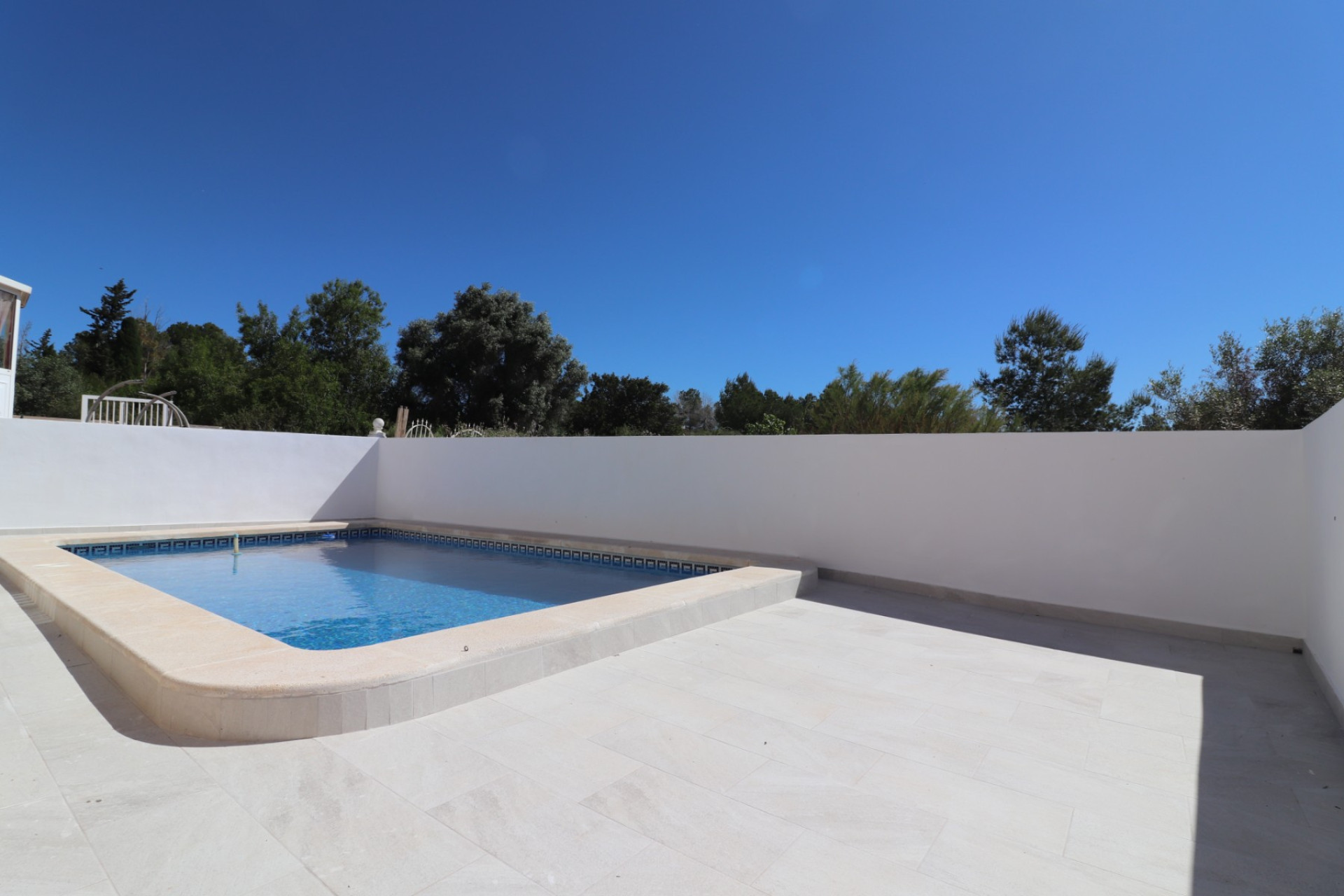 Herverkoop - Villa -
San Miguel de Salinas - Lake View Mansions