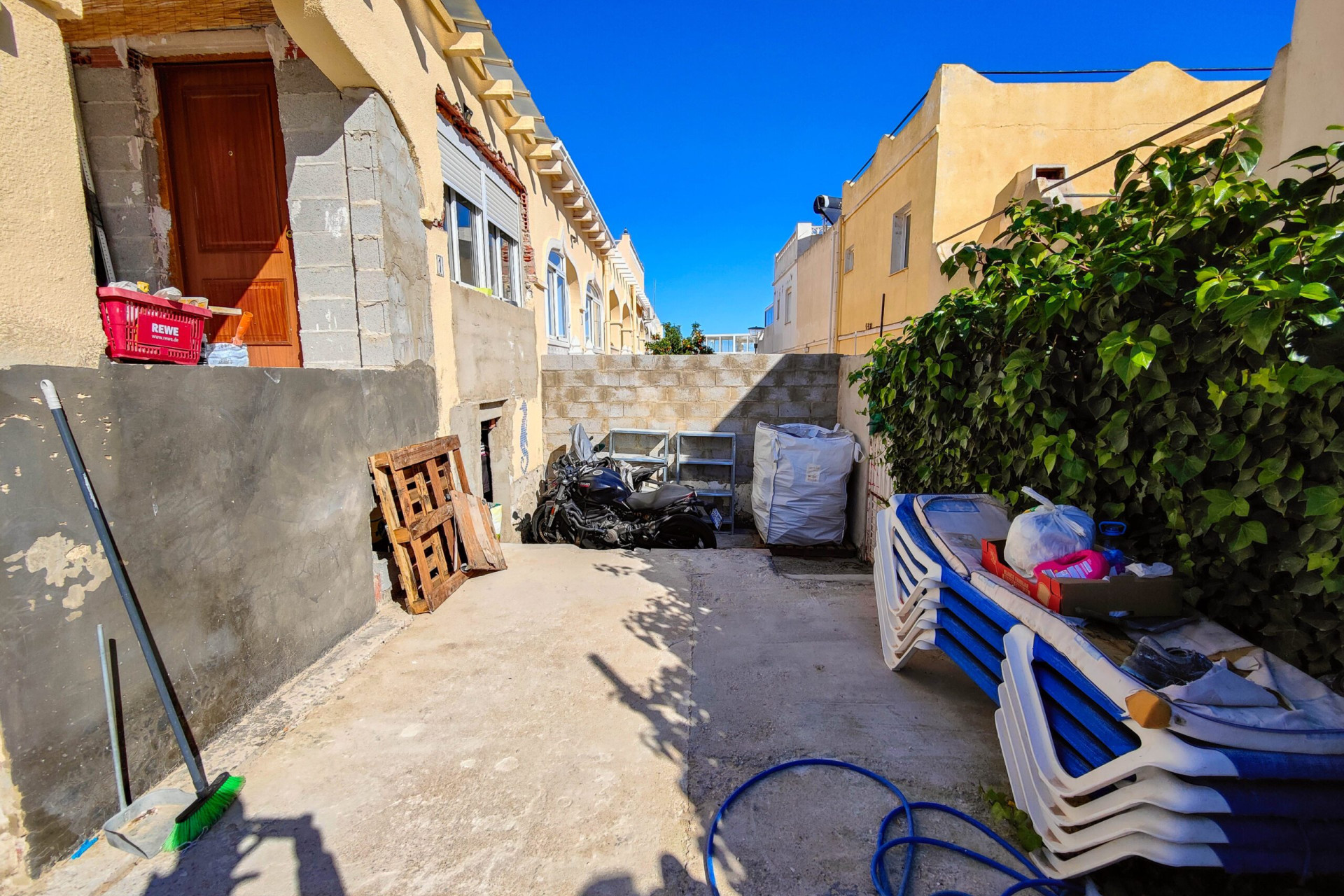 Herverkoop - Villa -
San Miguel de Salinas