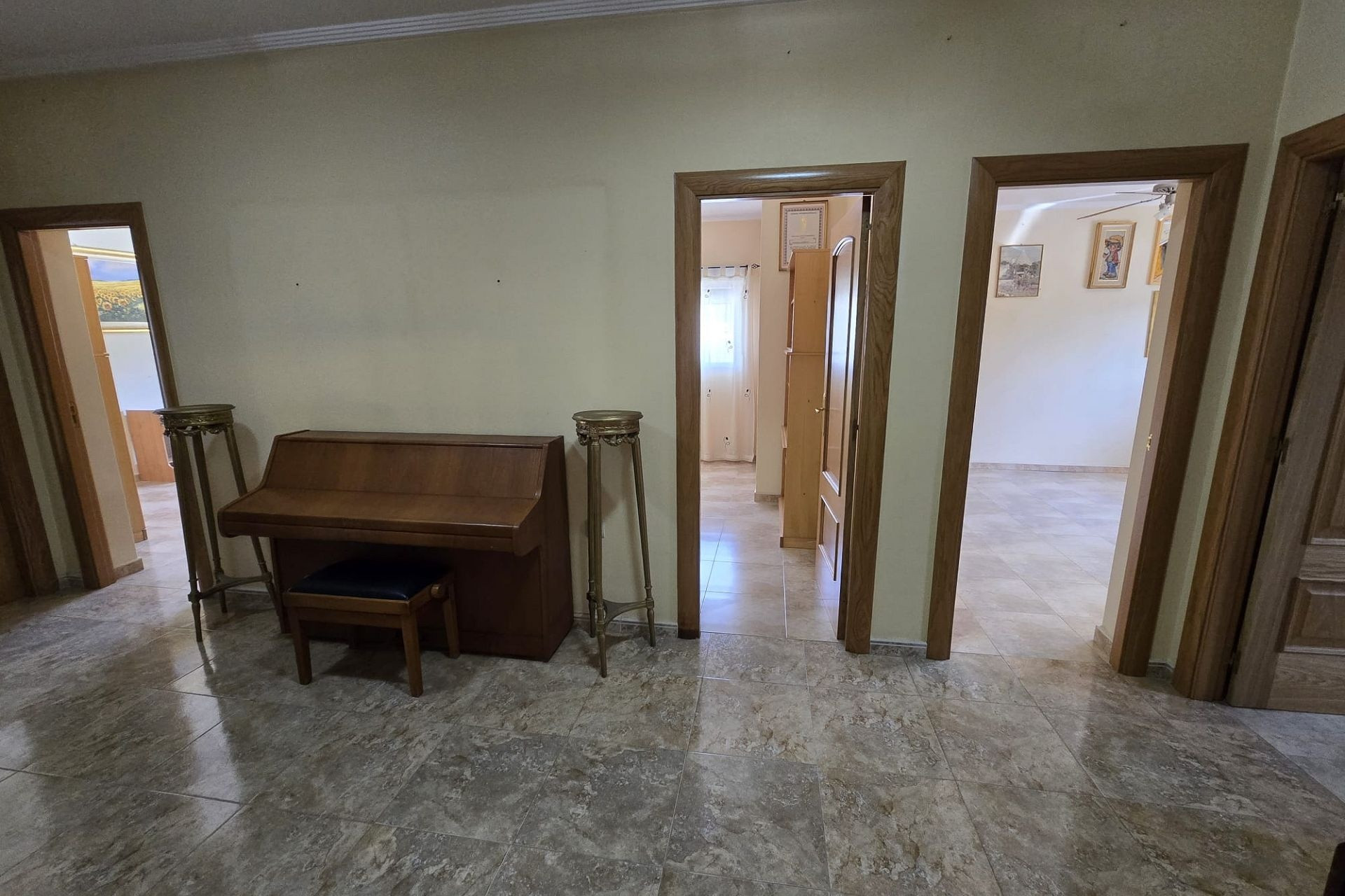 Herverkoop - Villa -
Sax