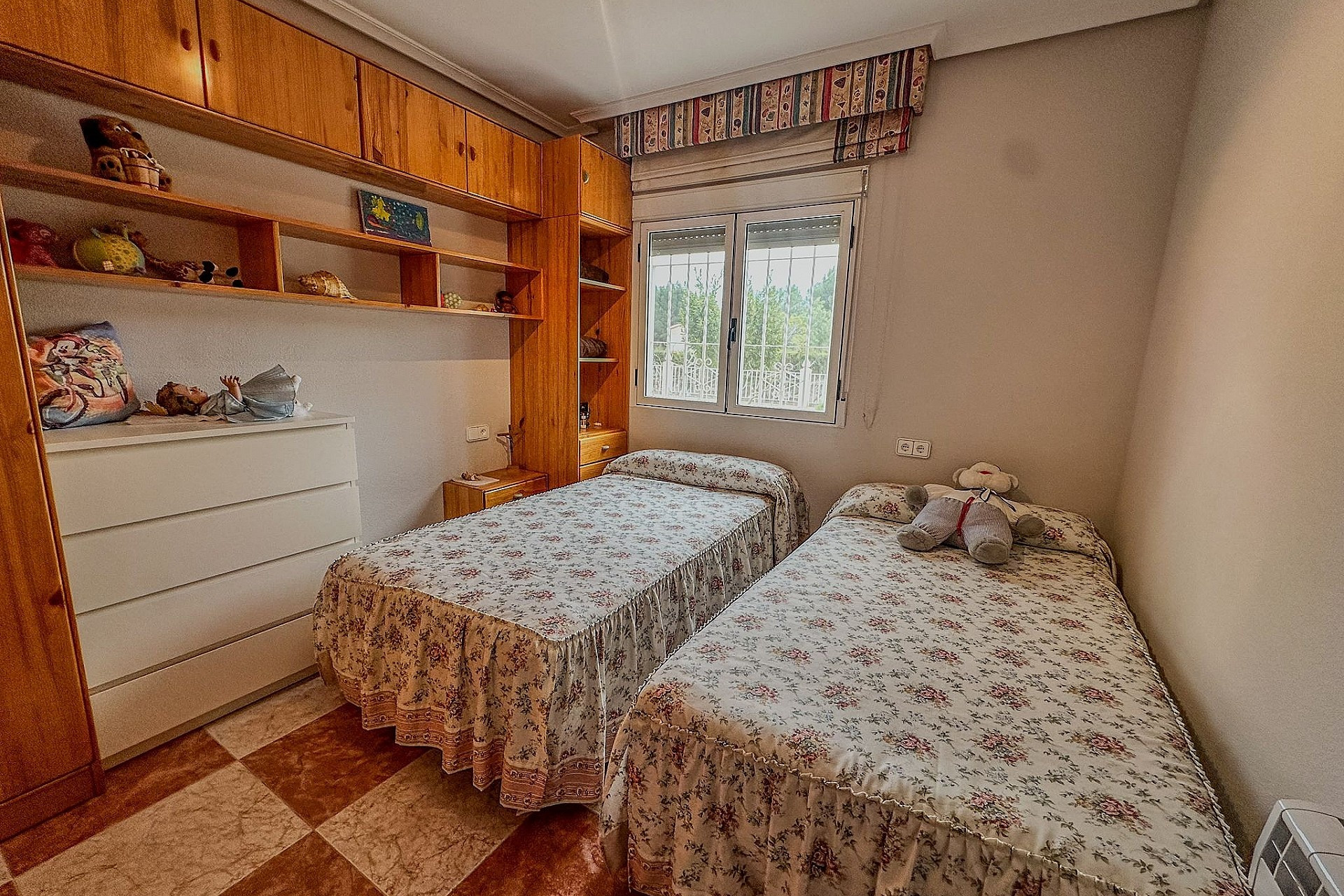 Herverkoop - Villa -
Sax