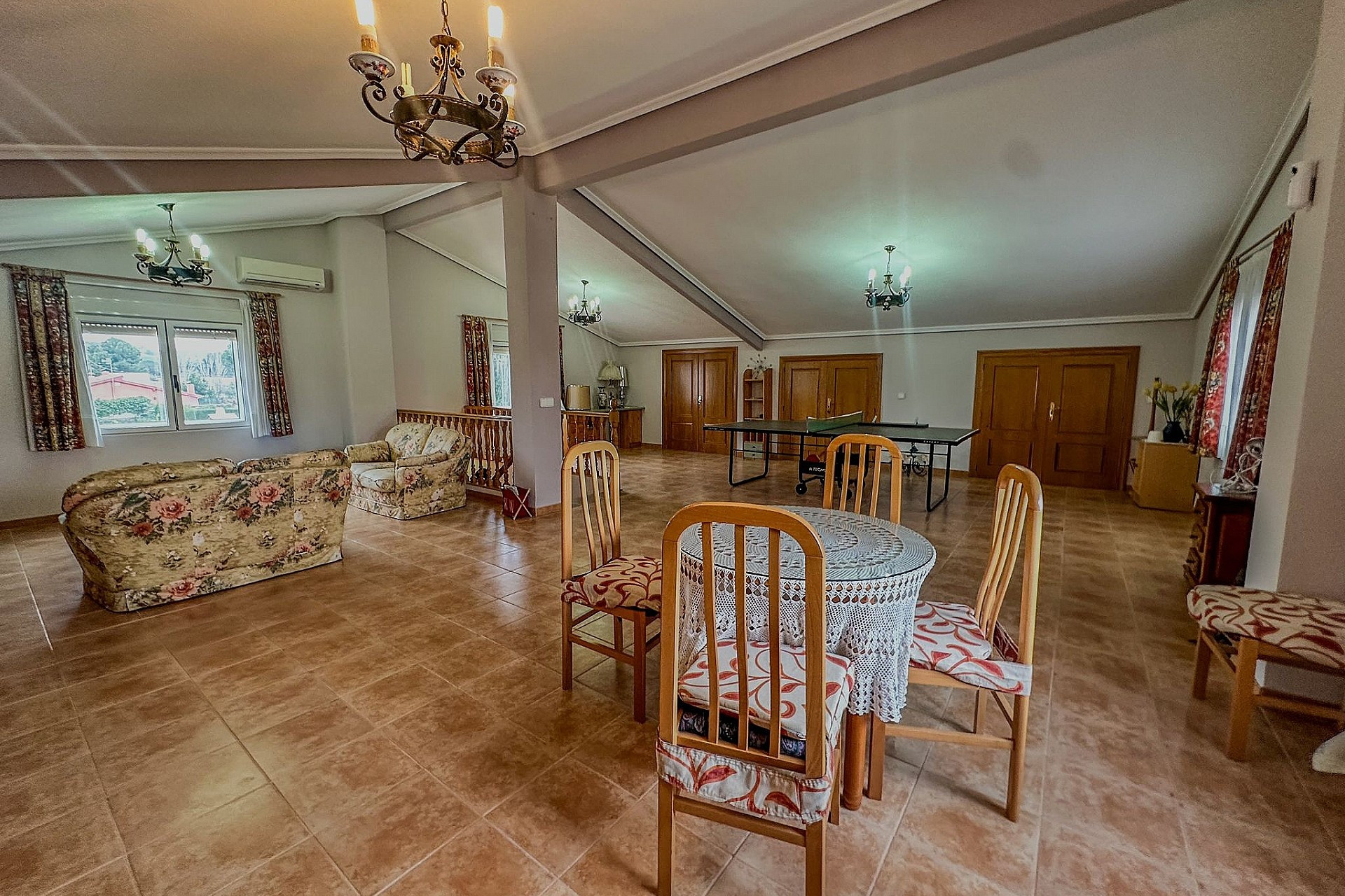 Herverkoop - Villa -
Sax