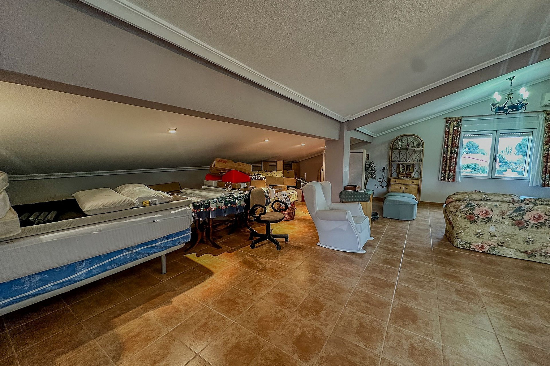 Herverkoop - Villa -
Sax