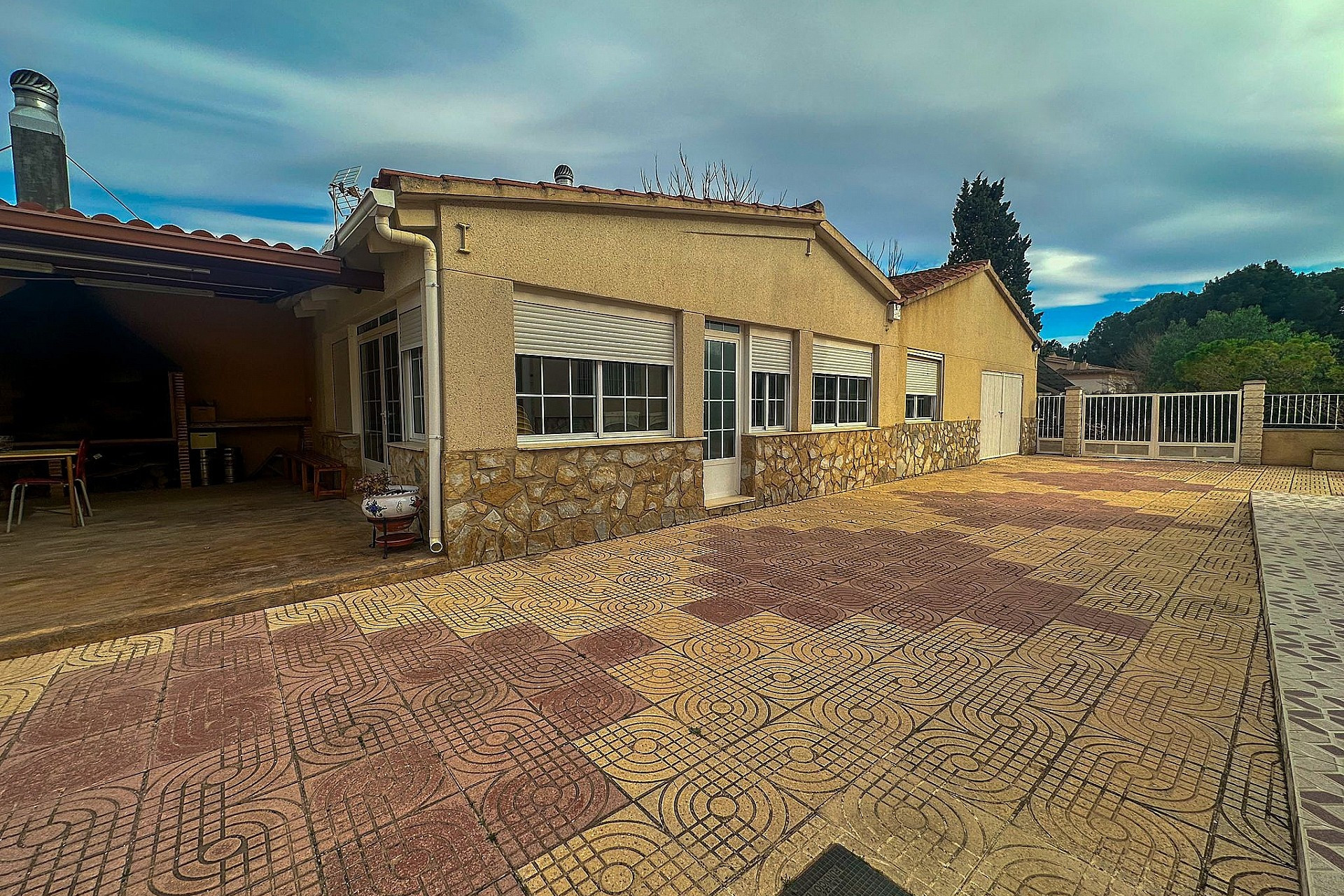 Herverkoop - Villa -
Sax