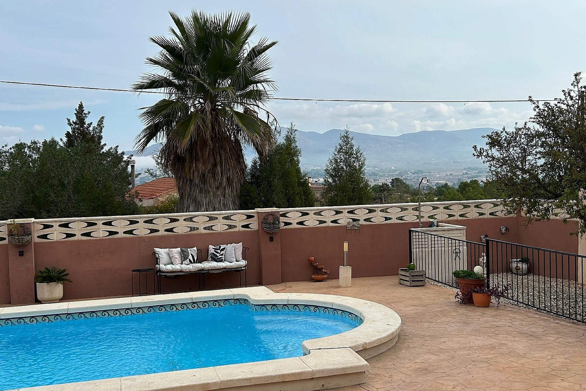 Herverkoop - Villa -
Sax