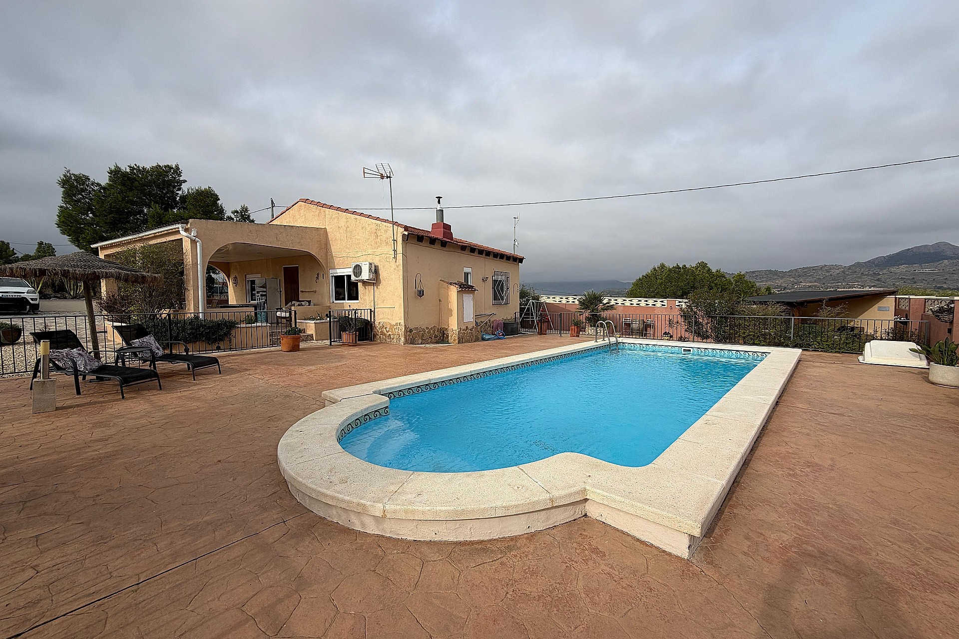 Herverkoop - Villa -
Sax