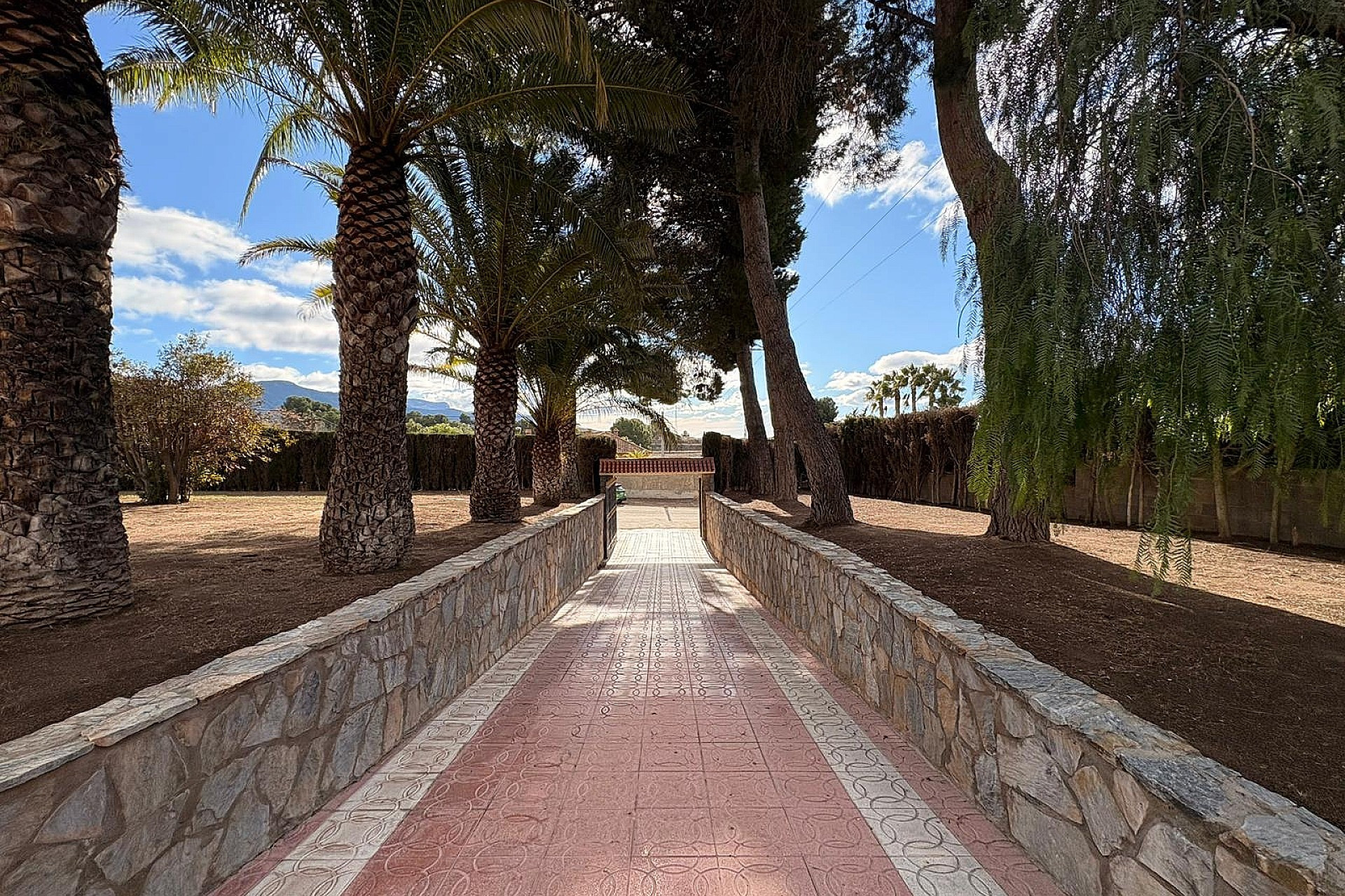 Herverkoop - Villa -
Sax