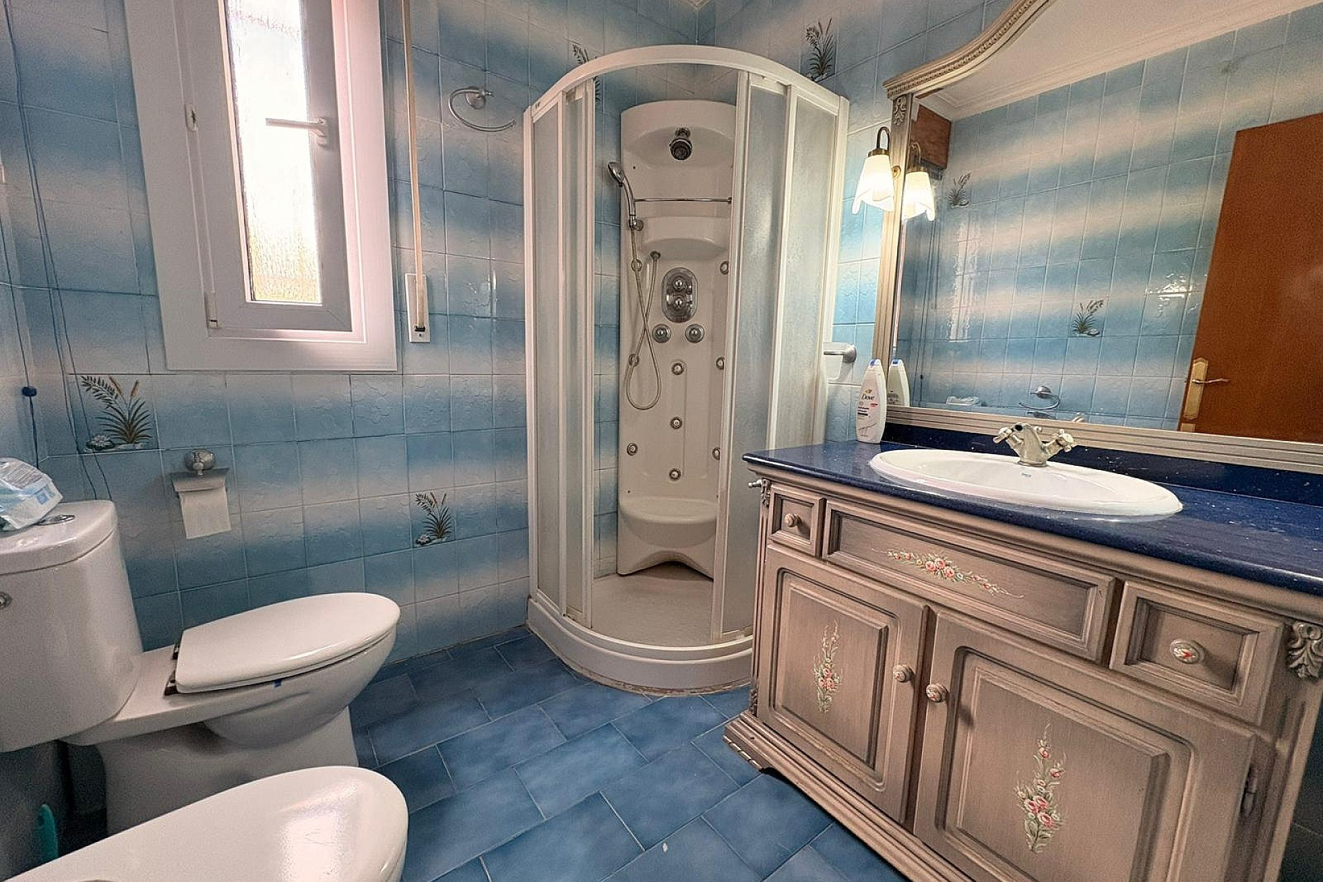 Herverkoop - Villa -
Sax