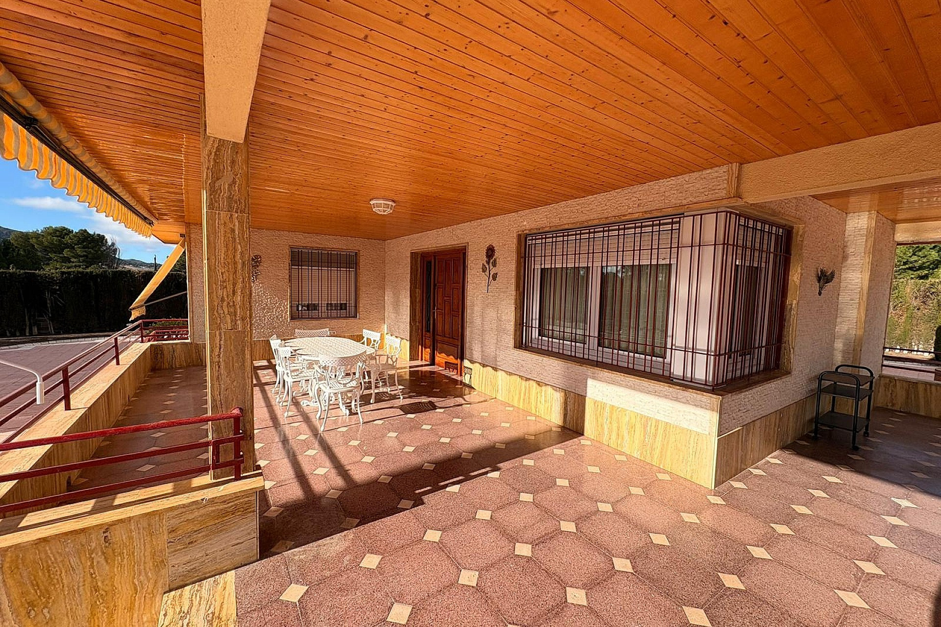 Herverkoop - Villa -
Sax