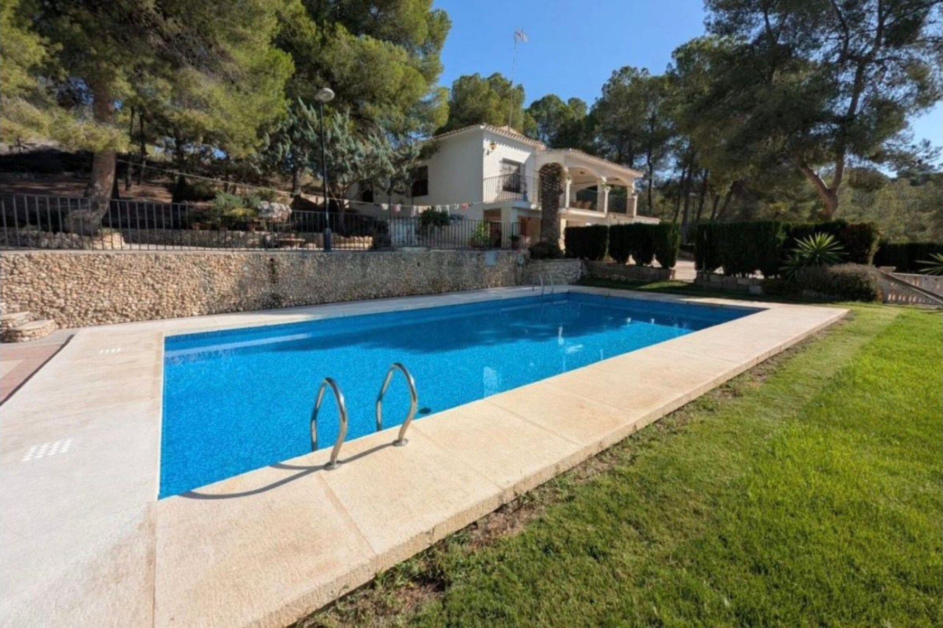 Herverkoop - Villa -
Sax