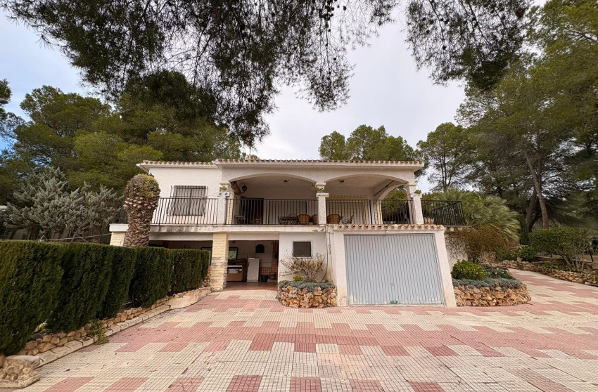 Herverkoop - Villa -
Sax