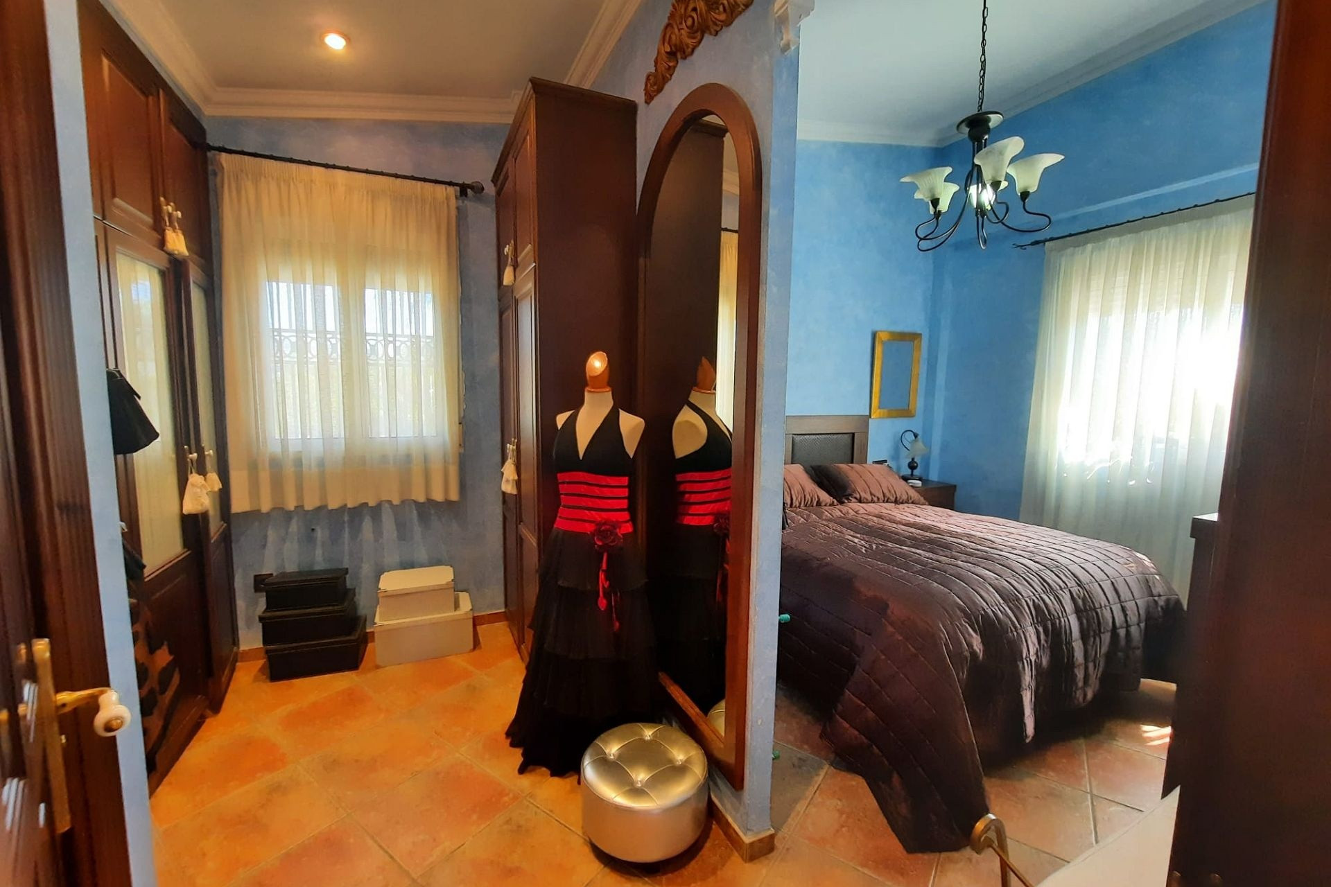 Herverkoop - Villa -
Sax