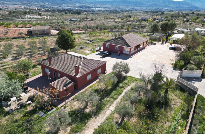 Herverkoop - Villa -
Sax