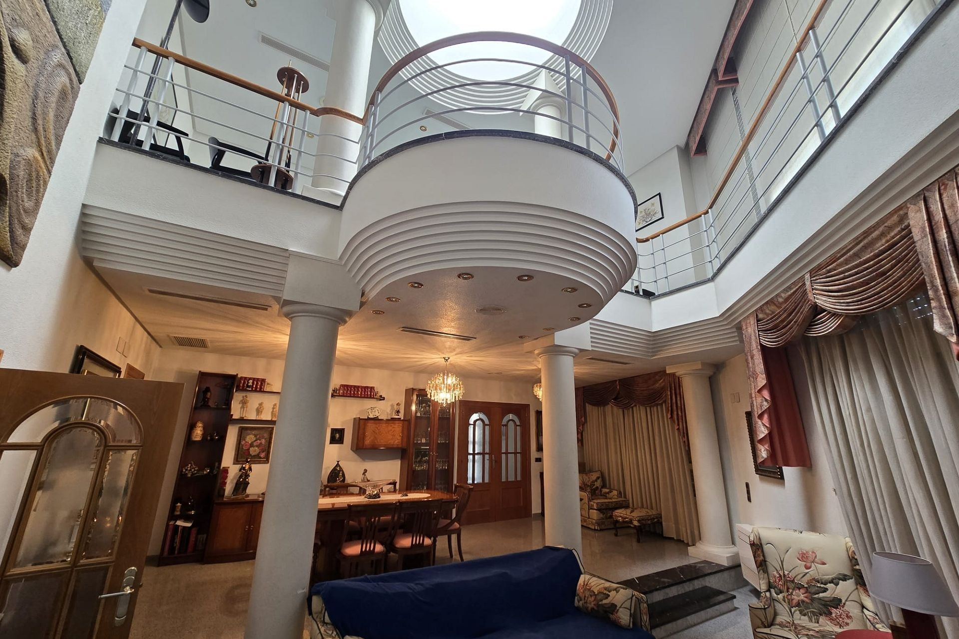 Herverkoop - Villa -
Sax