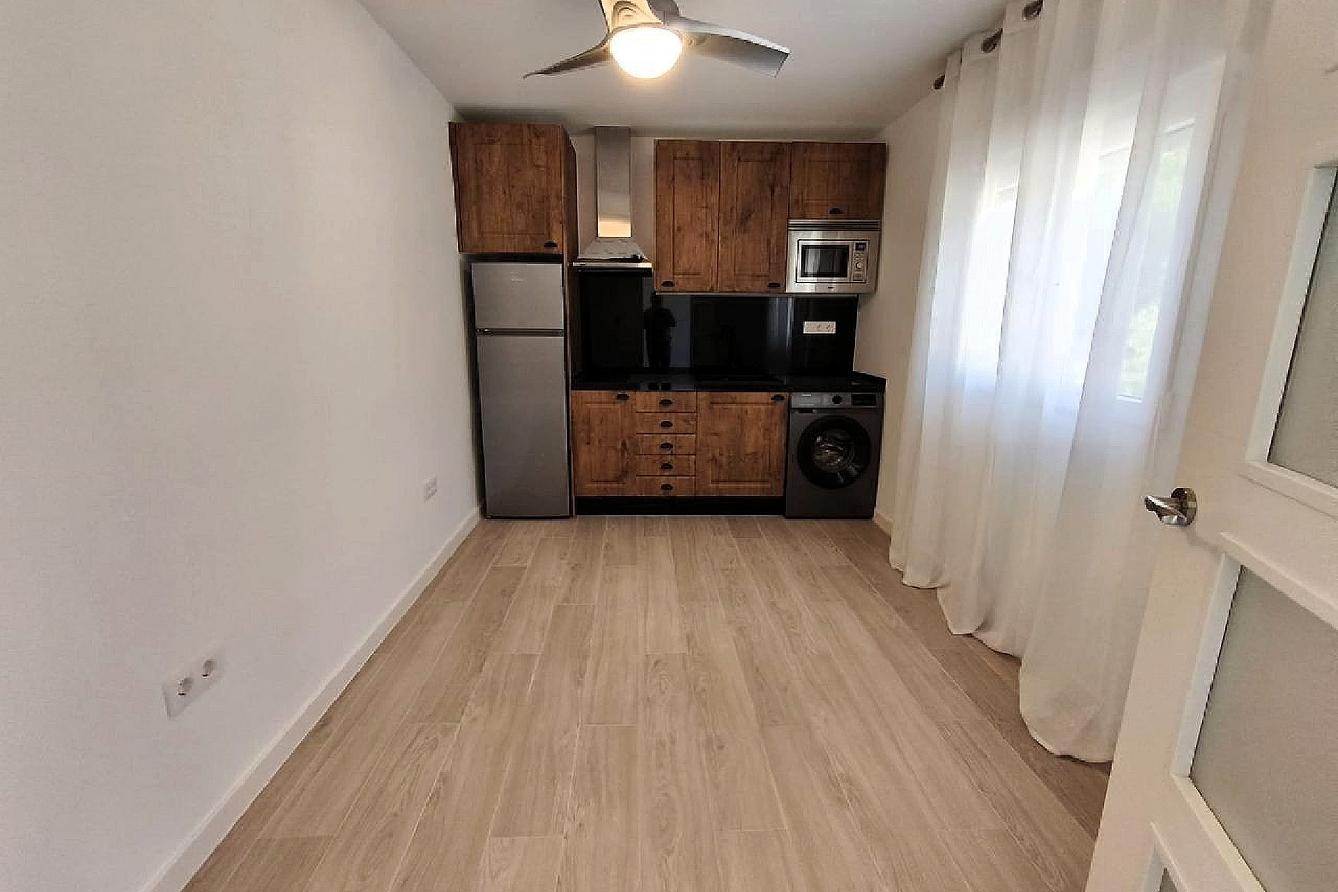 Herverkoop - Villa -
Tibi