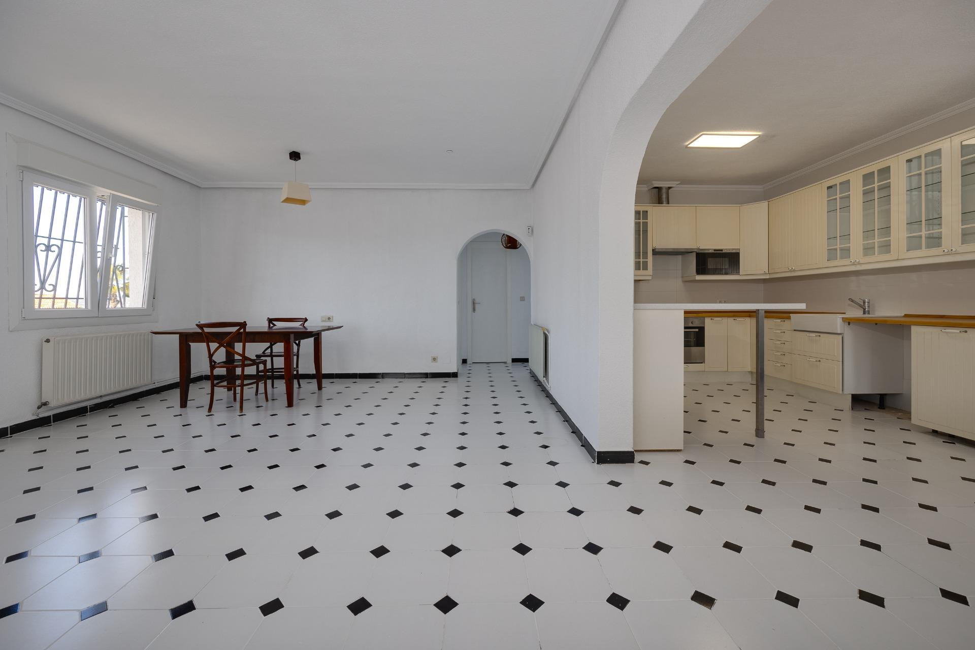 Herverkoop - Villa -
Torrevieja - La Siesta - El Salado - Torreta