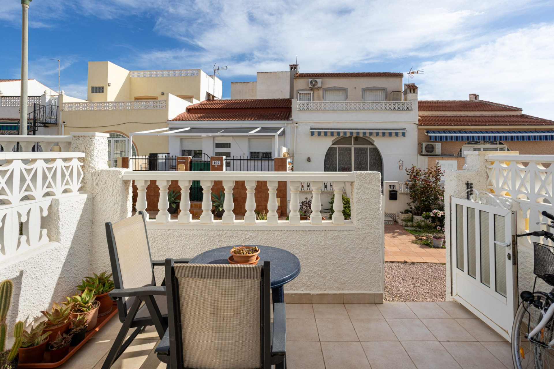 Herverkoop - Villa -
Torrevieja - La Siesta