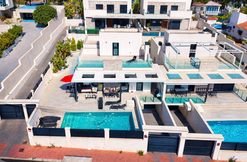 Herverkoop - Villa -
Torrevieja - Los Balcones