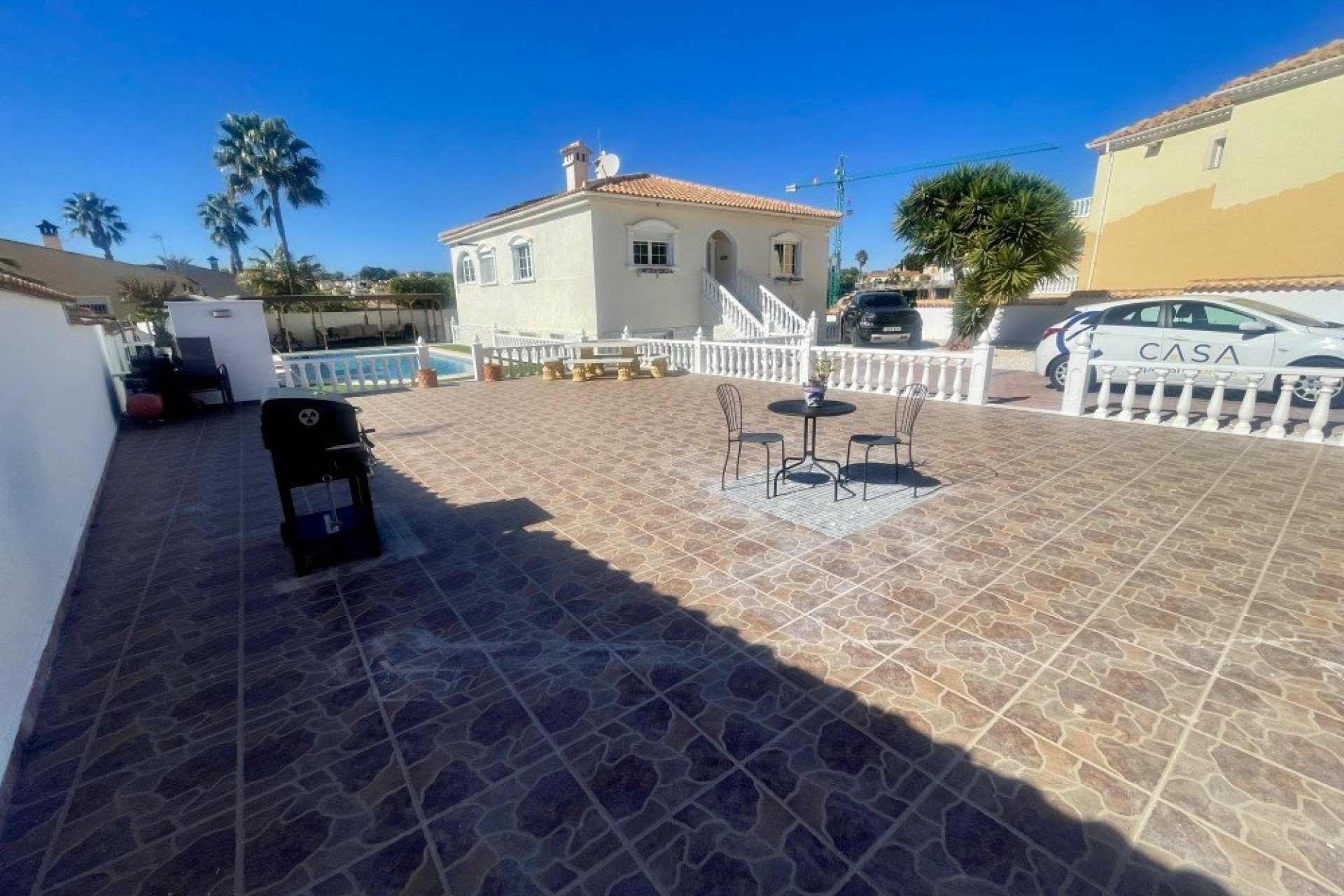 Herverkoop - Villa -
Urb. La Marina - Inland