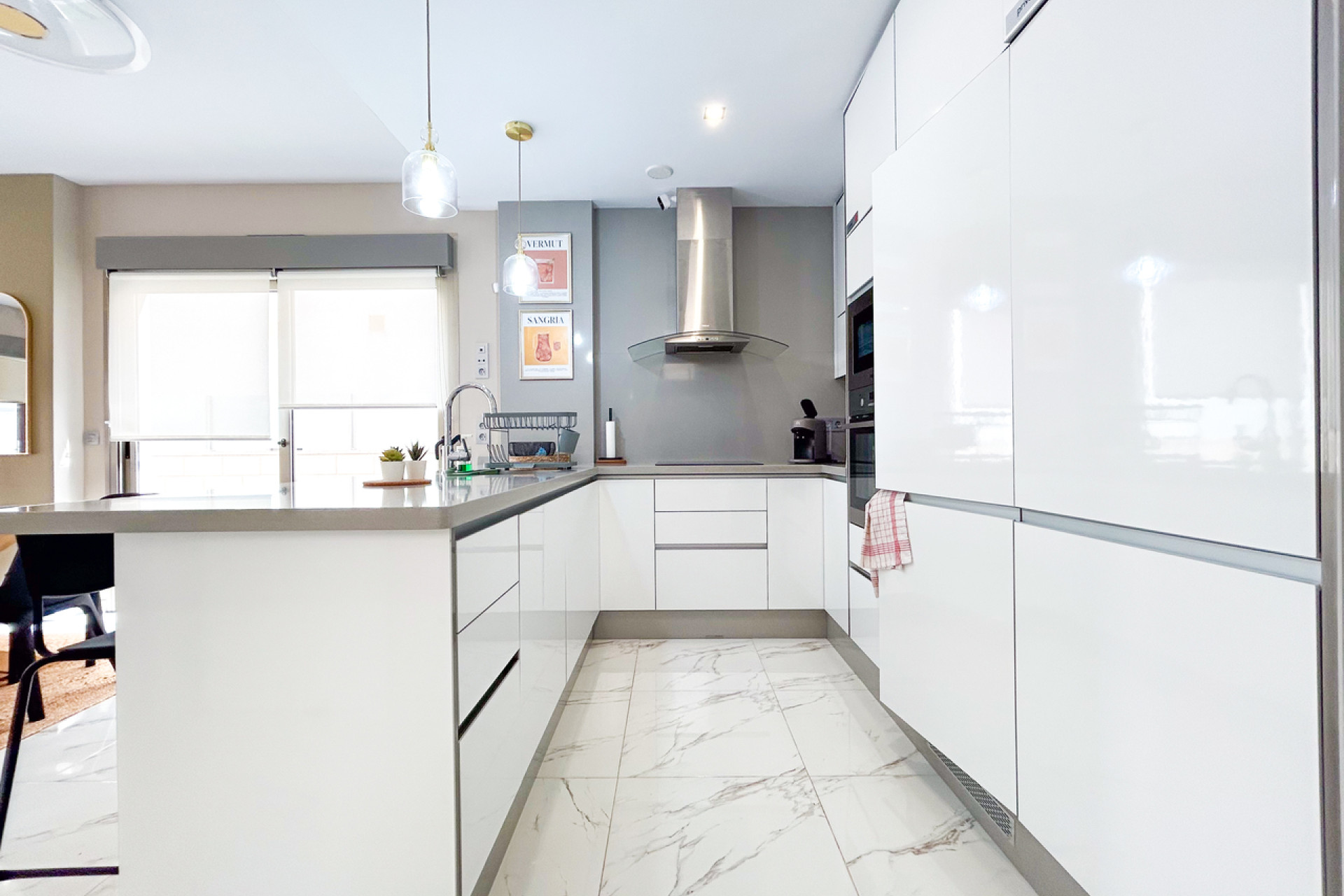 Herverkoop - Villa -
Villamartín - Costa Blanca